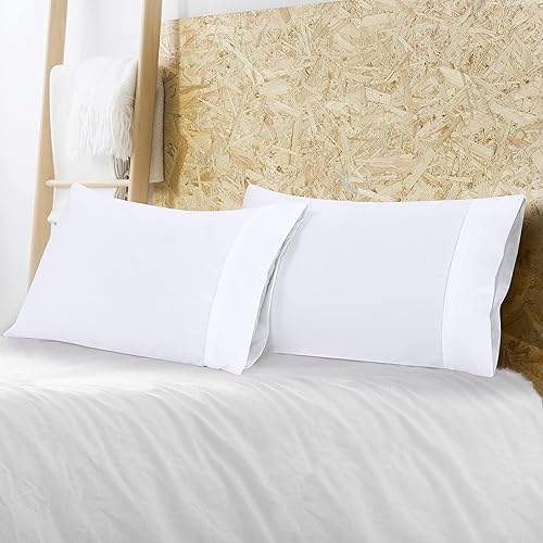 Miniatura 7 de Royale Linens Juego de 12 fundas de almohada blancas tamaño Queen de 20 x 30 pulgadas, 1800 microfibra cepillada, resistente a las arrugas y a la