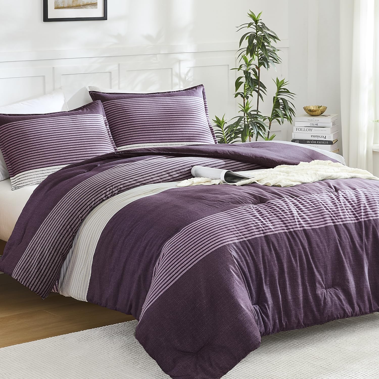Edredón morado y gris para renovar tu dormitorio con estilo nórdico moderno