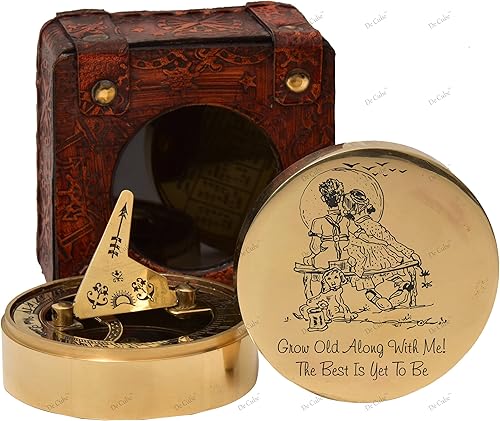 Miniatura 2 de De Cube Brújula de latón con foto grabada  Reloj de sol de lujo con imagen personalizada  Hermoso diseño con funda de cuero incluida  Perfecto para