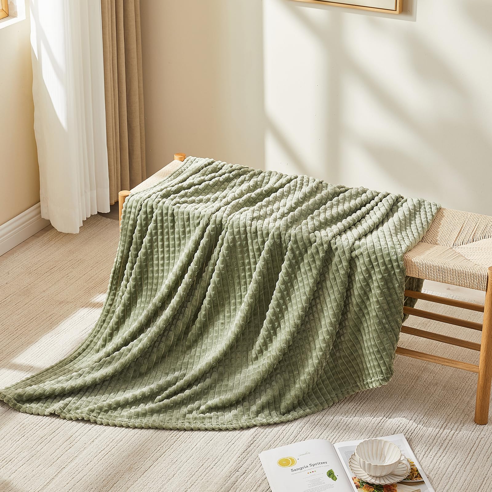 EMME Fleece Throw Blanket for Sofa Soft, Fluffy, 3D Touch Experience, Warm Cozy Throw - Image 4