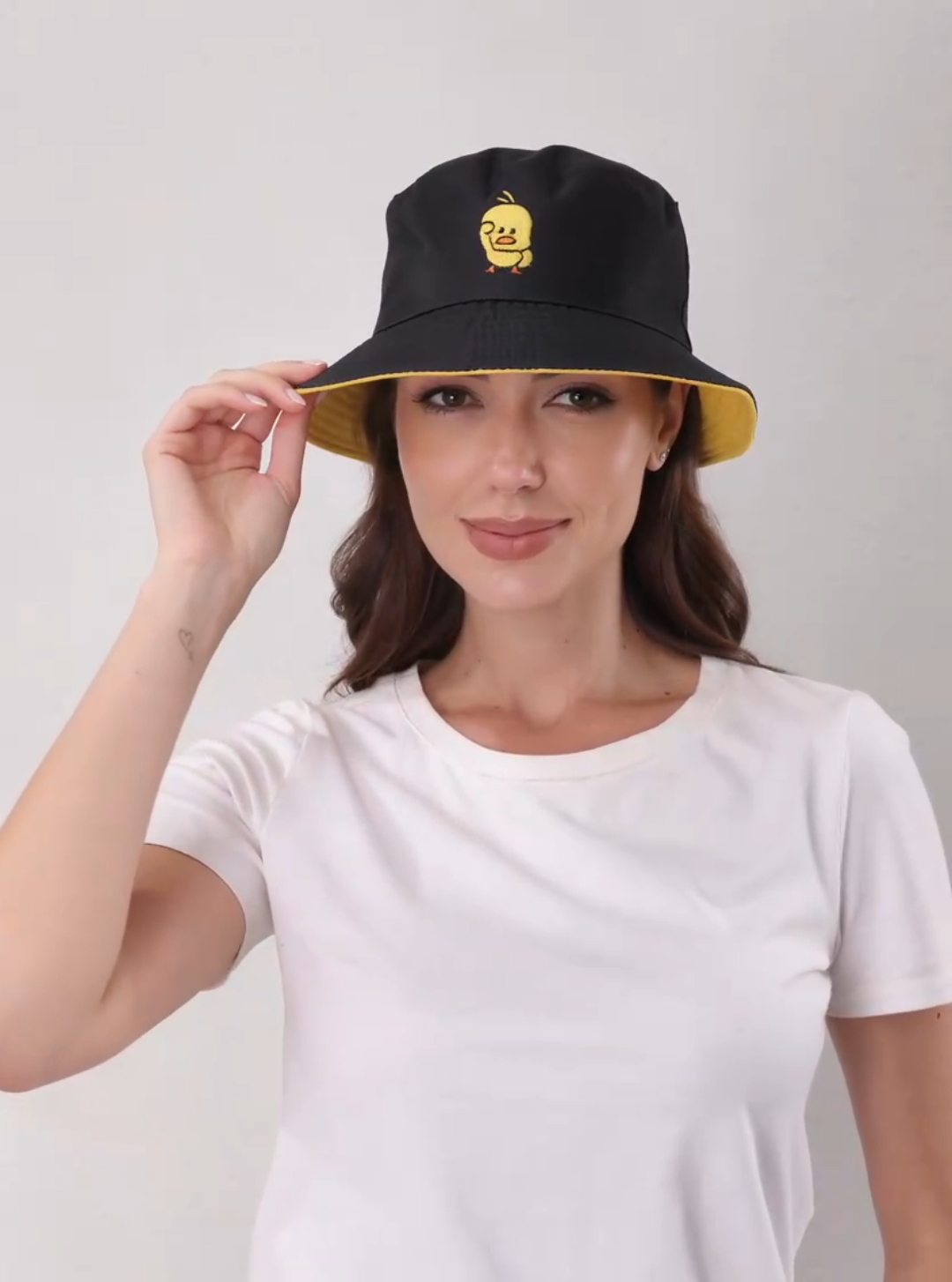 QOOEQPQY Unisex Duck Bucket Hat Fashion Reversible Embroidered Hat