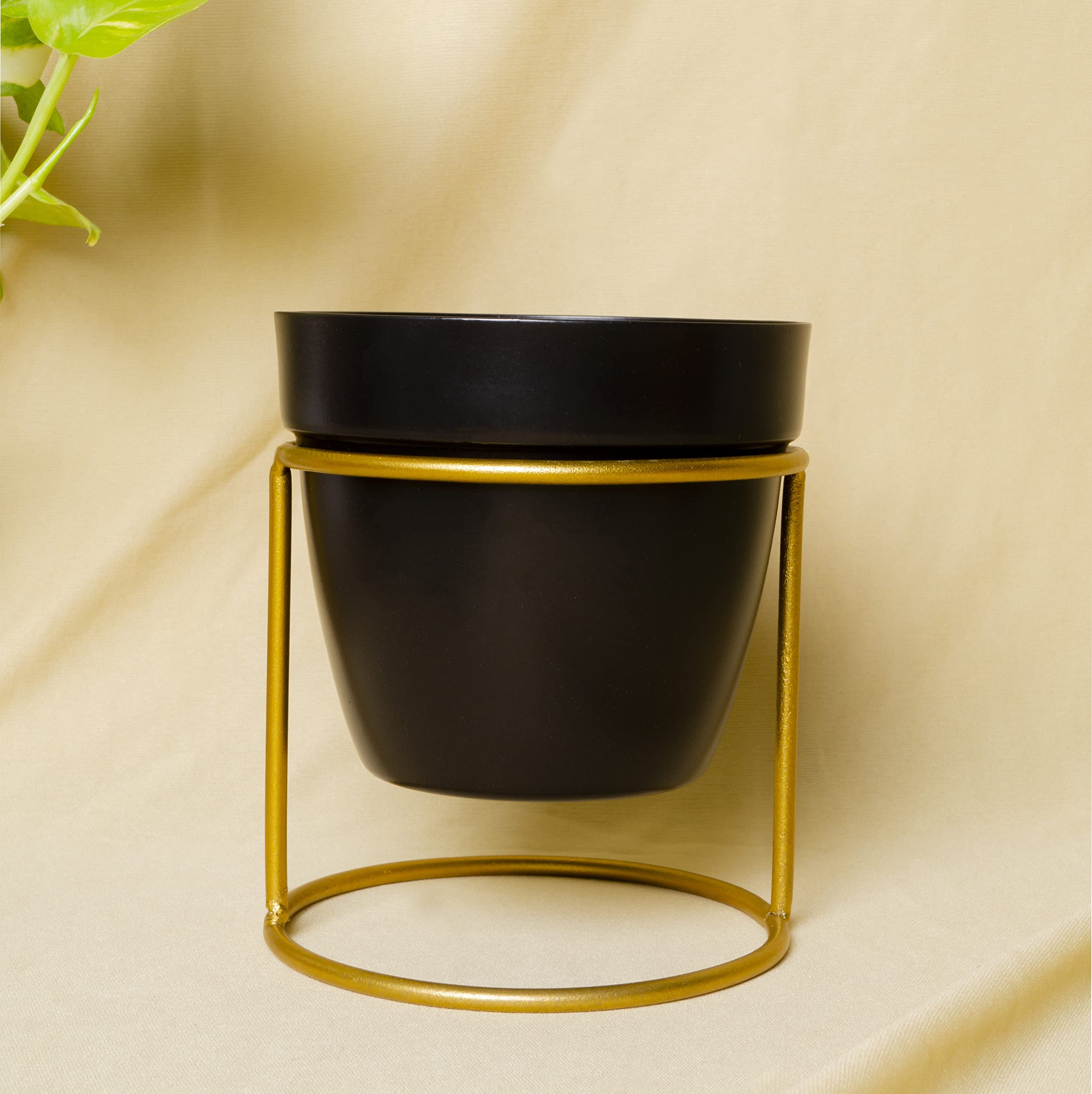 KYARI Vanessa Alluring Black, Metal Oblong Pots & Planters Pack of 1 (B09STZD9PQ) Amazon Price History, Amazon Price Tracker
