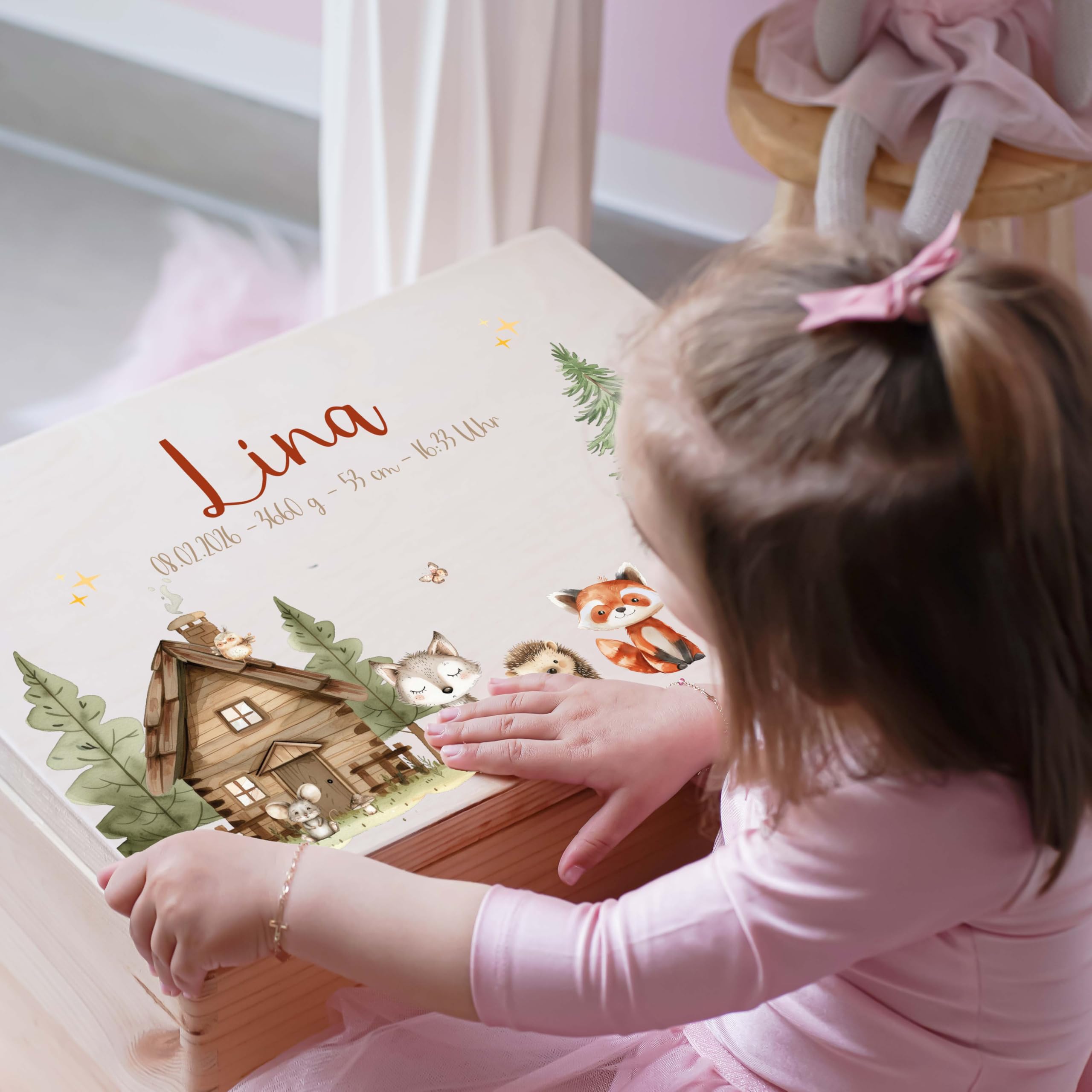 KIDSMOOD - Erinnerungsbox Baby, personalisierte Holzkiste mit Deckel, Ideal zur Aufbewahrung von Erinnerungen und als Geschenk zur Geburt, Taufe oder als Geburtstagsgeschenk für Mädchen und Jungen