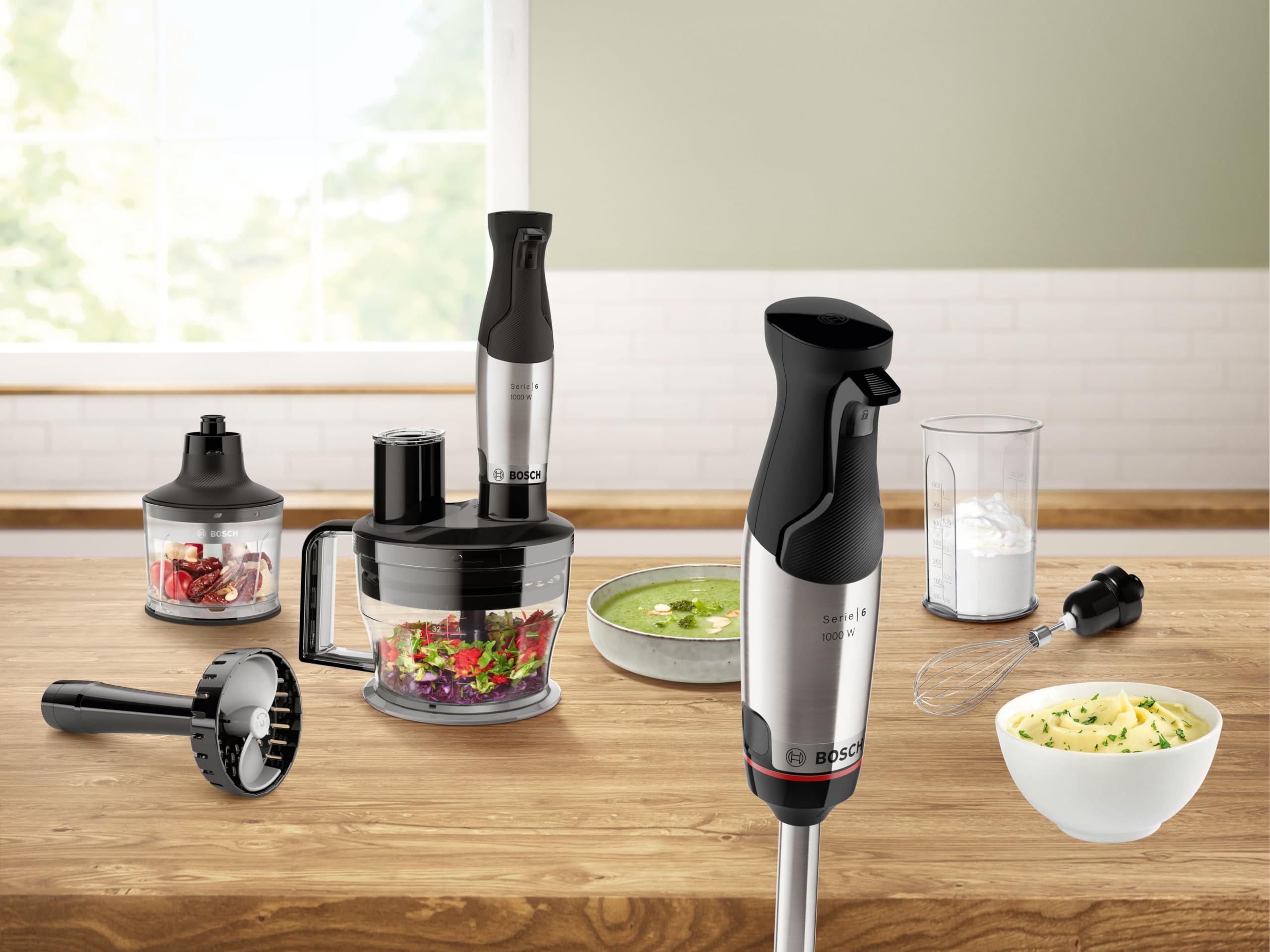 Bosch Serie 6 Frullatore a Immersione ErgoMaster MSM6M673, 1000 W, Ergonomico, Regolazione Dinamica della Velocità, Lame in Acciaio Inox, Tanti Accessori Inclusi, Bicchiere Graduato, Nero