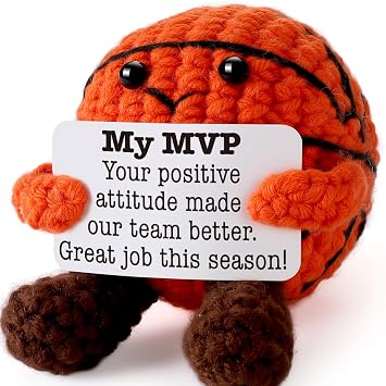YUEYUQIU Employee Appreciation Gifts for Team, Handmade Crochet Basketball Decor, MVP Presents for Coworkers Teammates Players Teenage, Cute Office Desk Accessories, Thank You Coach End of Season Gift