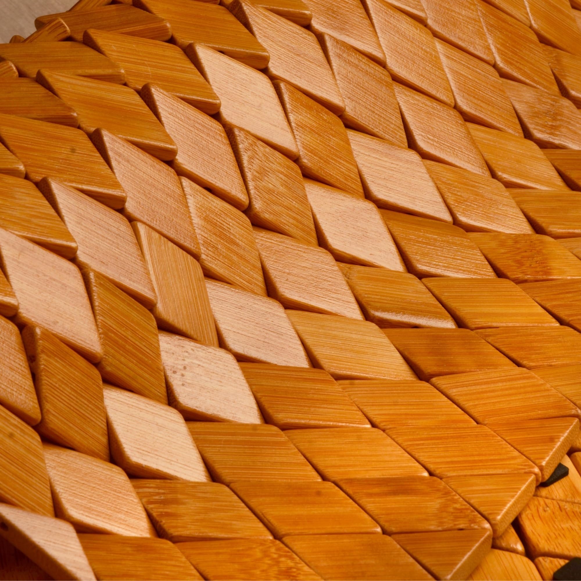 45x70 cm Baklava Desen Bambu Banyo Matı | Kaymaz Doğal Ahşap Banyo Paspası | Suya Dayanıklı Dekoratif Banyo ve Ev Matı