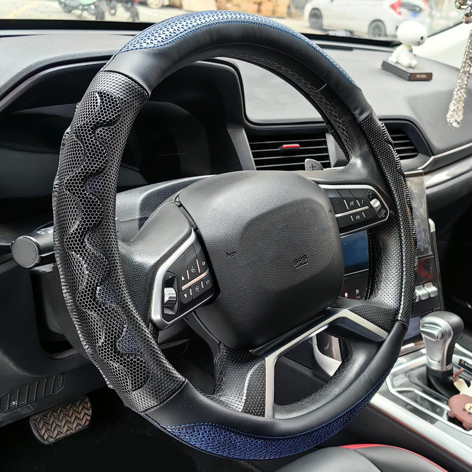 XHRING Car Steering Wheel Cover for Ford Fusion Mustang Bronco Bronco Sport Ranger Maverick Edge Explorer Escape Focus — view 4