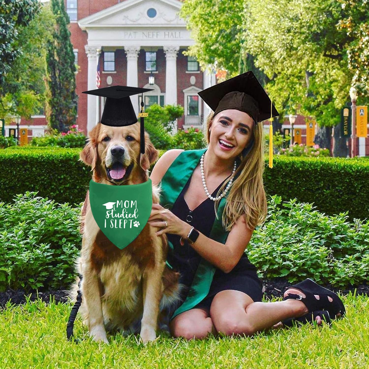 2026 Hundehalstücher für Hunde, Motiv: My Mom Graduated Dog Outfits, 2 Stück, verstellbar, dreieckig, doppellagig, wendbar, für kleine, mittelgroße und große Katzen