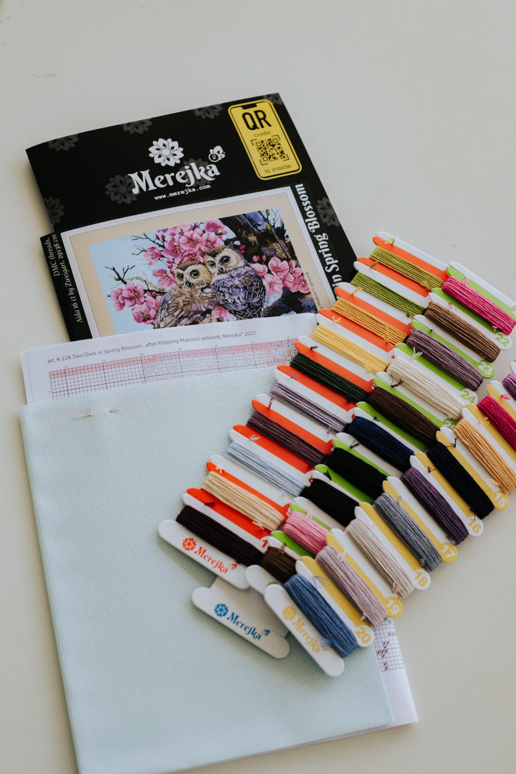 Merejka Kit Ricami Punto Croce da Ricamare, Motivo: Due Gufi in Fiore Primaverile