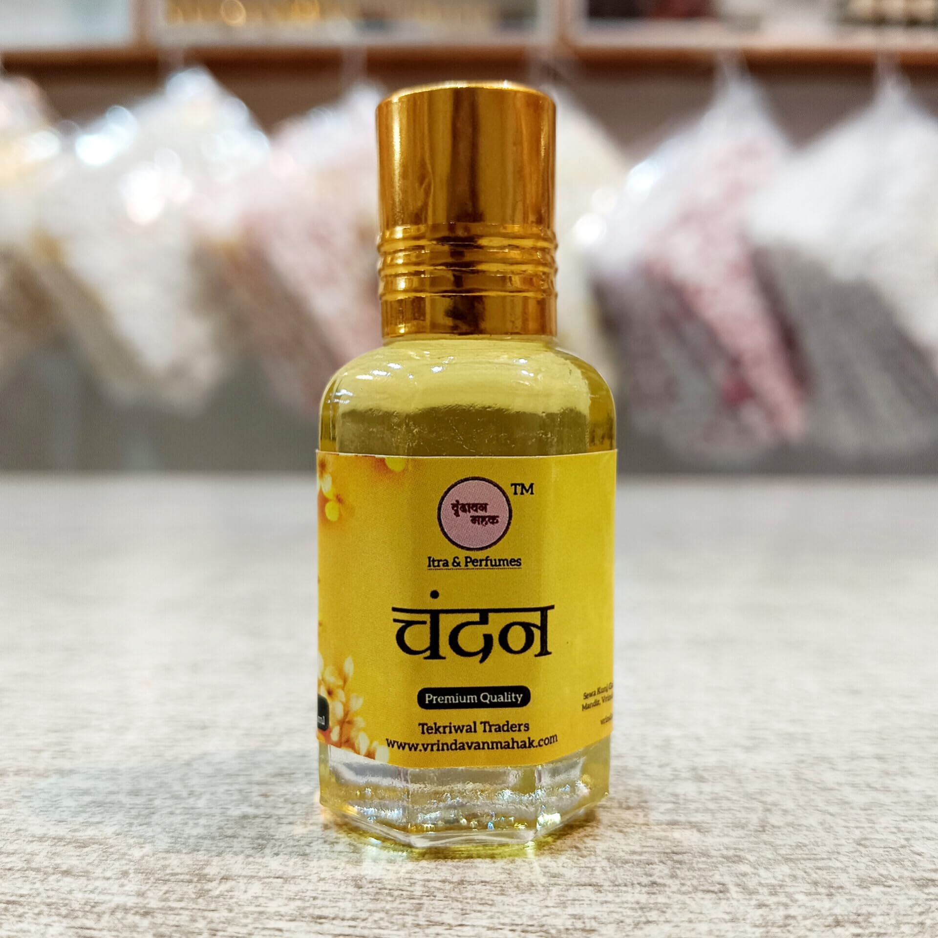 Chandan Roll On Attar by Vrindavan Mahak | 12ml Sandalwood Aroma | Long Lasting Roll On Fragrance | Made in Vrindavan | Daily Aroma Oil for All-image-39