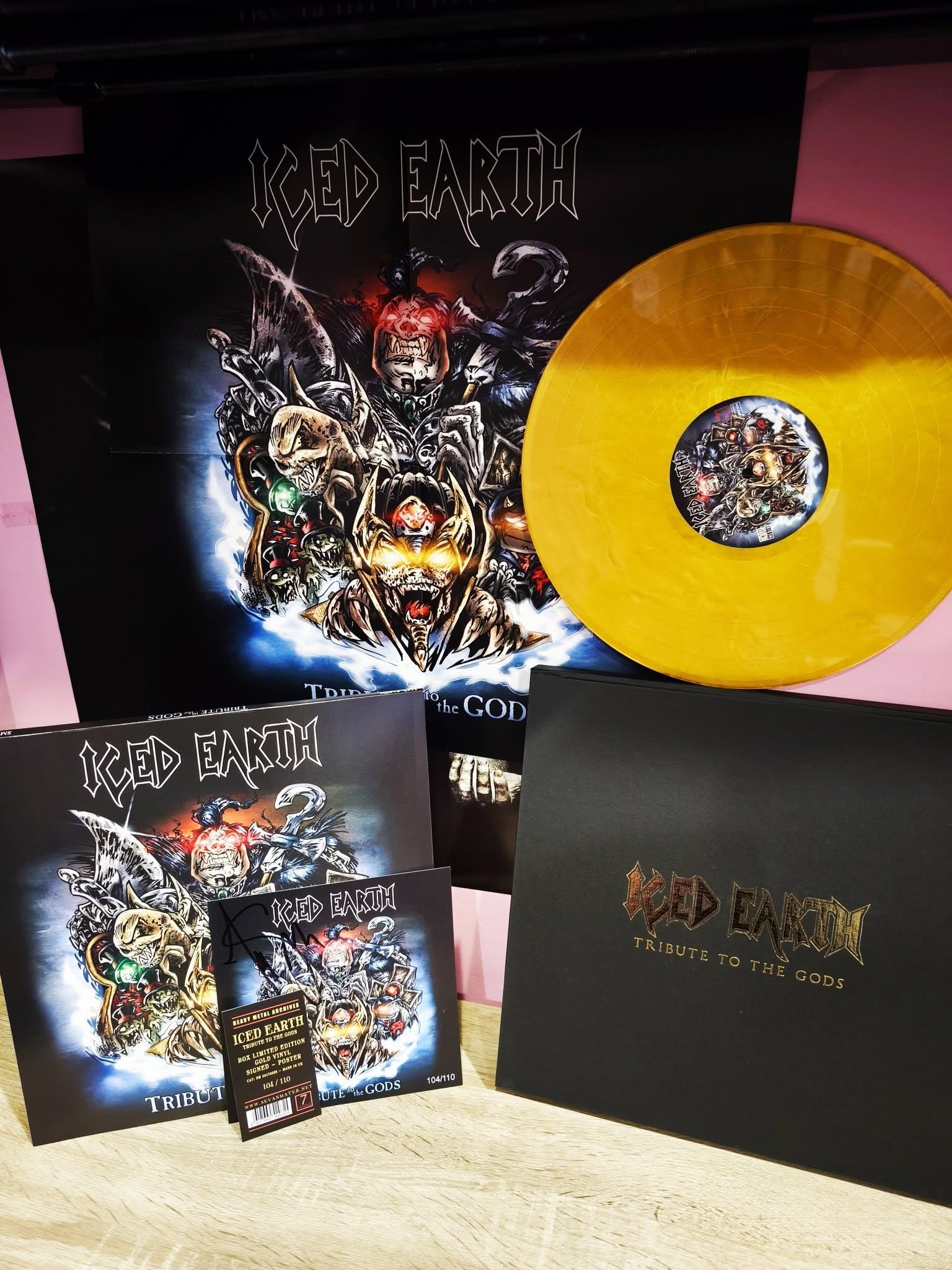 Tribute To The Gods Luxurious Box Embossed in Gold