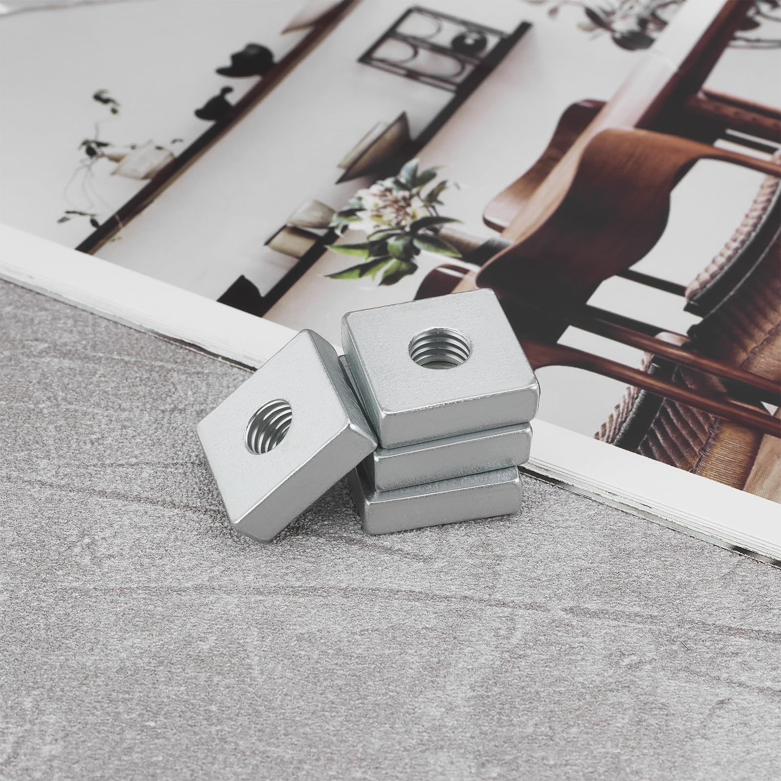 20 dadi quadrati M8 in acciaio zincato dadi con scanalatura a T 20 x 20 x 6 mm adatti per mobili attrezzature edili elettrodomestici macchinari industriali