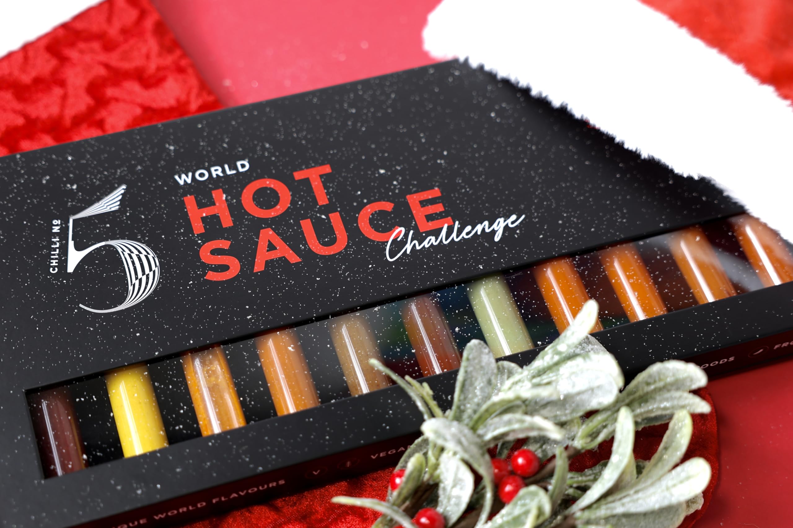 Chilli No. 5 Passport Piccanté | Coffret Sauce Piquante du Monde- 12 flacons en verre de 25 ml, Coffret Cadeau Gourmet, Super-aliments Sains, Végan, Sans Gluten, Sans Arômes
