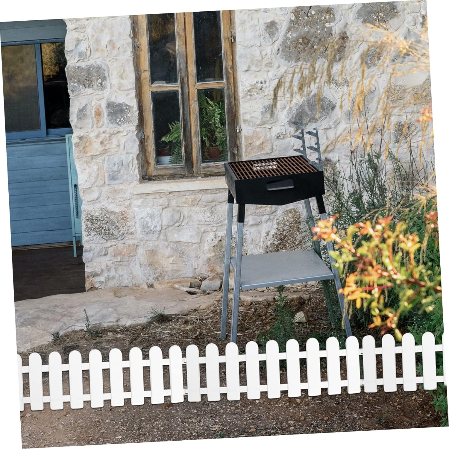 Luxshiny 8pcs White Decorative Fence Durable DIY Garden Edging for Outdoor Indoor Villa School Campus Picket Style Panels for Home and Garden Decoration