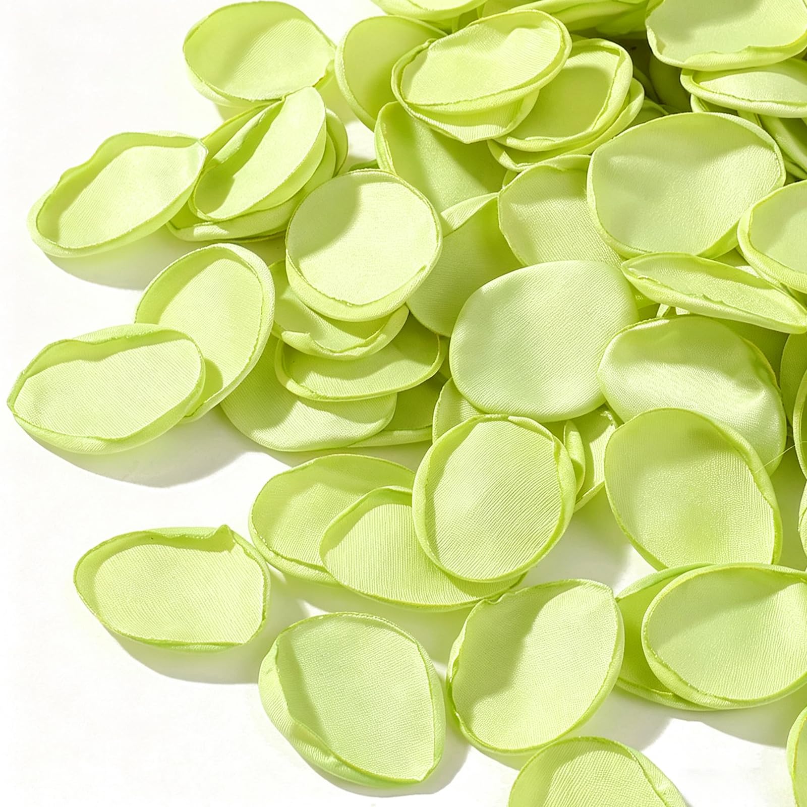 CNYMANY 200pcs Rose Petals, Silk Yellow Green Colors Flower Petal for Wedding Flower Girl Basket Rose Petals Bulk for Aisle Table Centerpieces Bridal Shower Decorations Proposal Party
