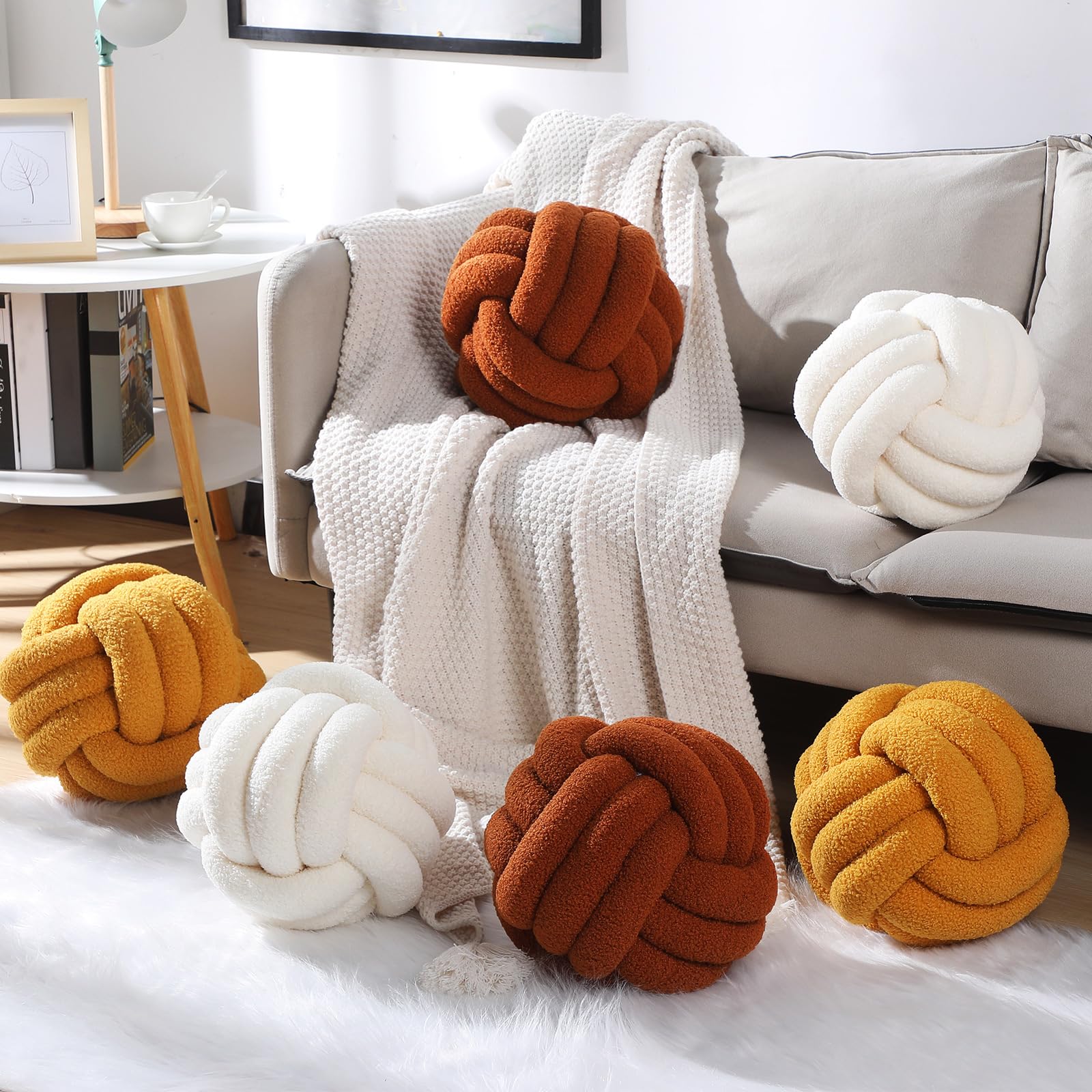Namalu 2 Pezzi Cuscini a Nodo Rotondi Cuscino a Sfera con Nodo Cuscini Annodati Decorativi Morbidi Cuscino Estetico in Bouclè Circolare per Camera Divano Casa Letto Pavimento (Beige)