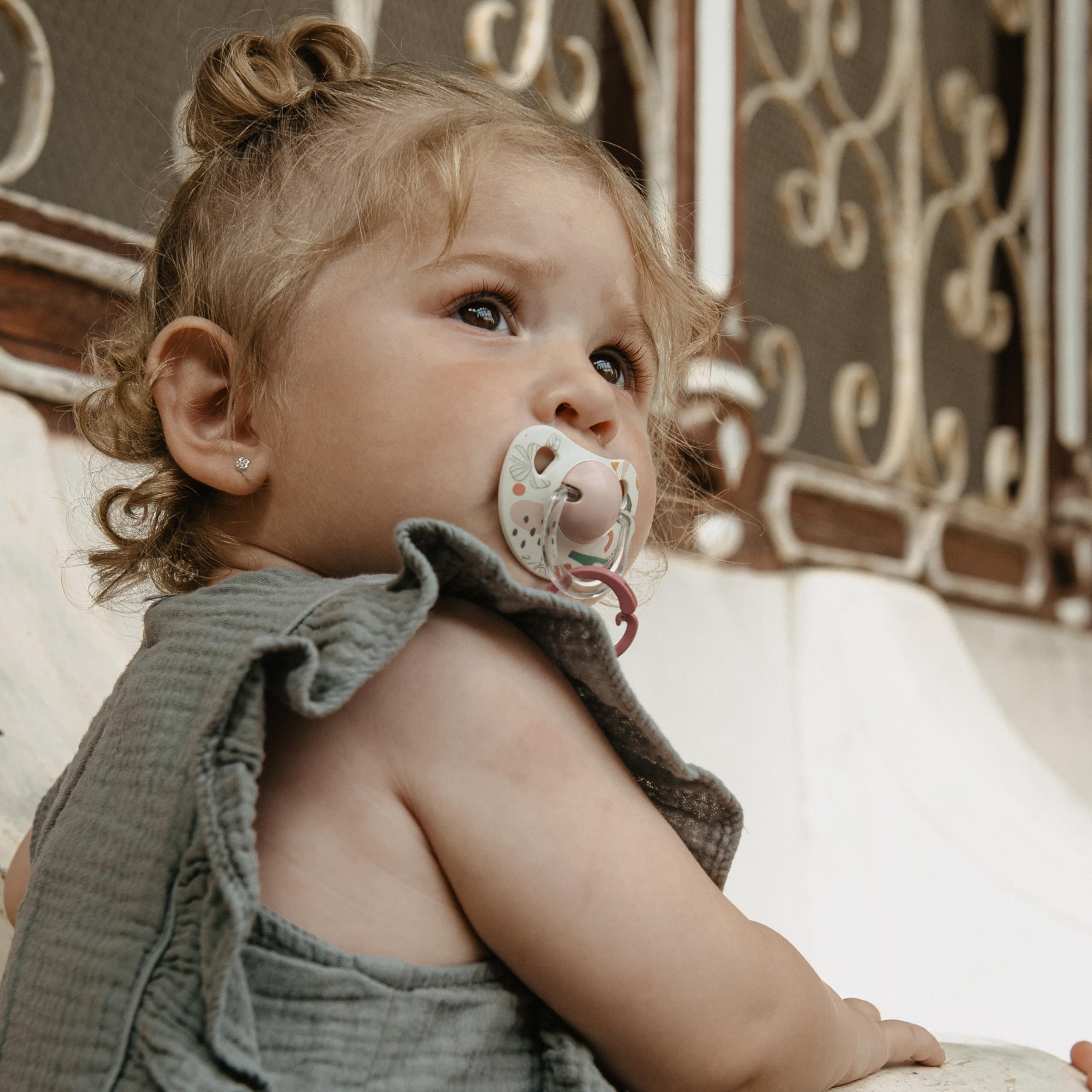 Suavinex Portaciuccio, Catenella con Clip, per Bambini +0 Mesi, Adatto ai Neonati, Walk in the Park Rosa