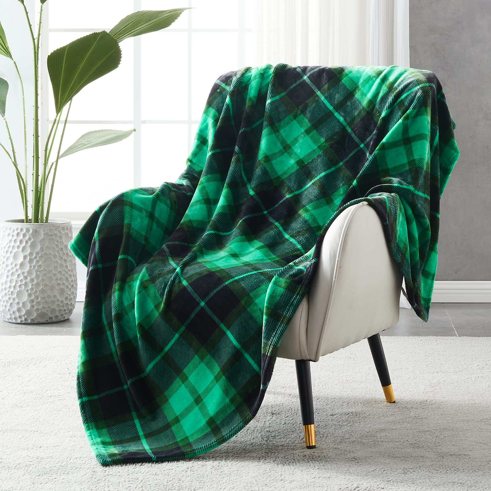 Flannel Fleece Blanket 150cm×200cm, All Season Plaid Green Blanket for Bed, Couch,Car