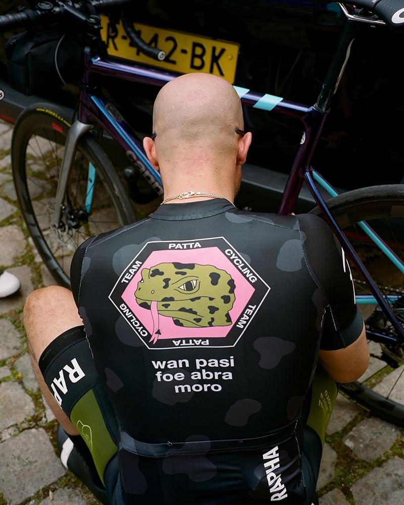 rapha ラファ + パタ メンズ プロチーム トレーニング ジャージ Raphaレビュー: 『プロチーム』の真価と、今ラファを選ぶ理由