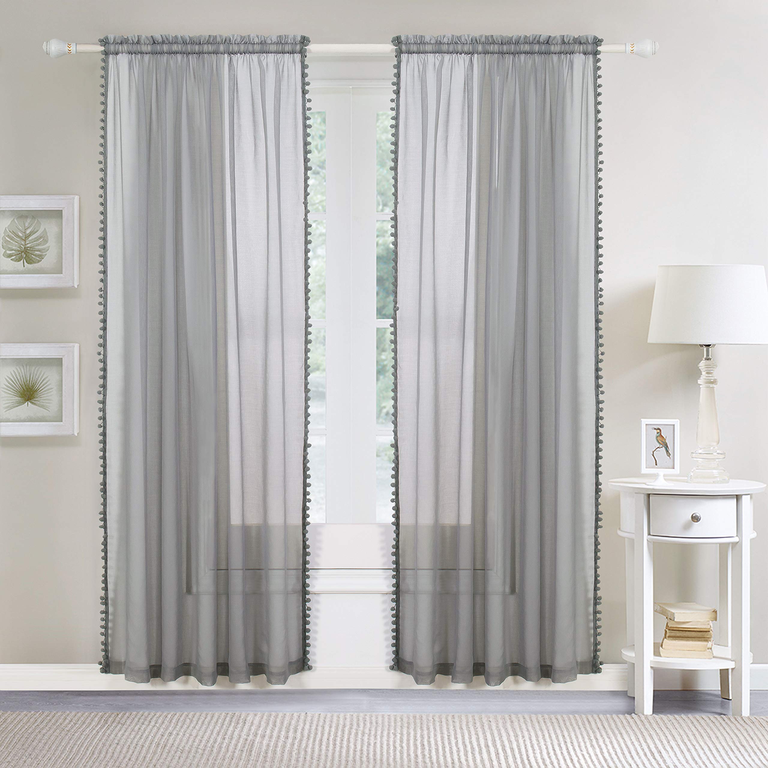 Elegant Comfort Semi-doorschijnende gordijnen met pompon, kwastjes met roedetunnel van 5 cm, effen gordijnen voor woonkamer, slaapkamer, pakket van 2, 101,6 x 213 cm (b x l), grijs Elegant Comfort Semi-doorschijnende gordijnen met pompon, kwastjes met roedetunnel van 5 cm, effen gordijnen voor woonkamer, slaapkamer, pakket van 2, 101,6 x 213 cm (b x l), grijs