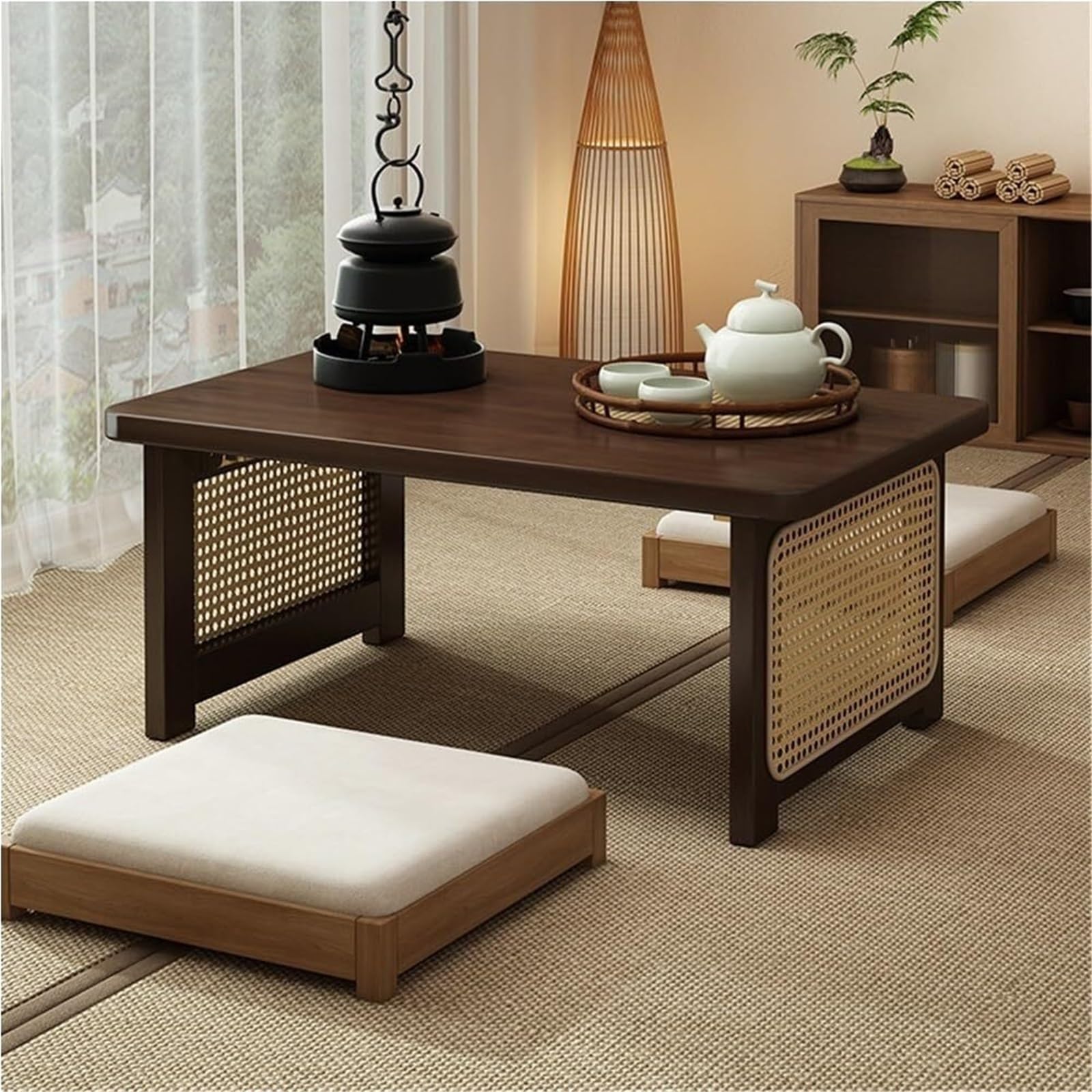 Table basse pliable en rotin : la solution gain de place pour petits salons