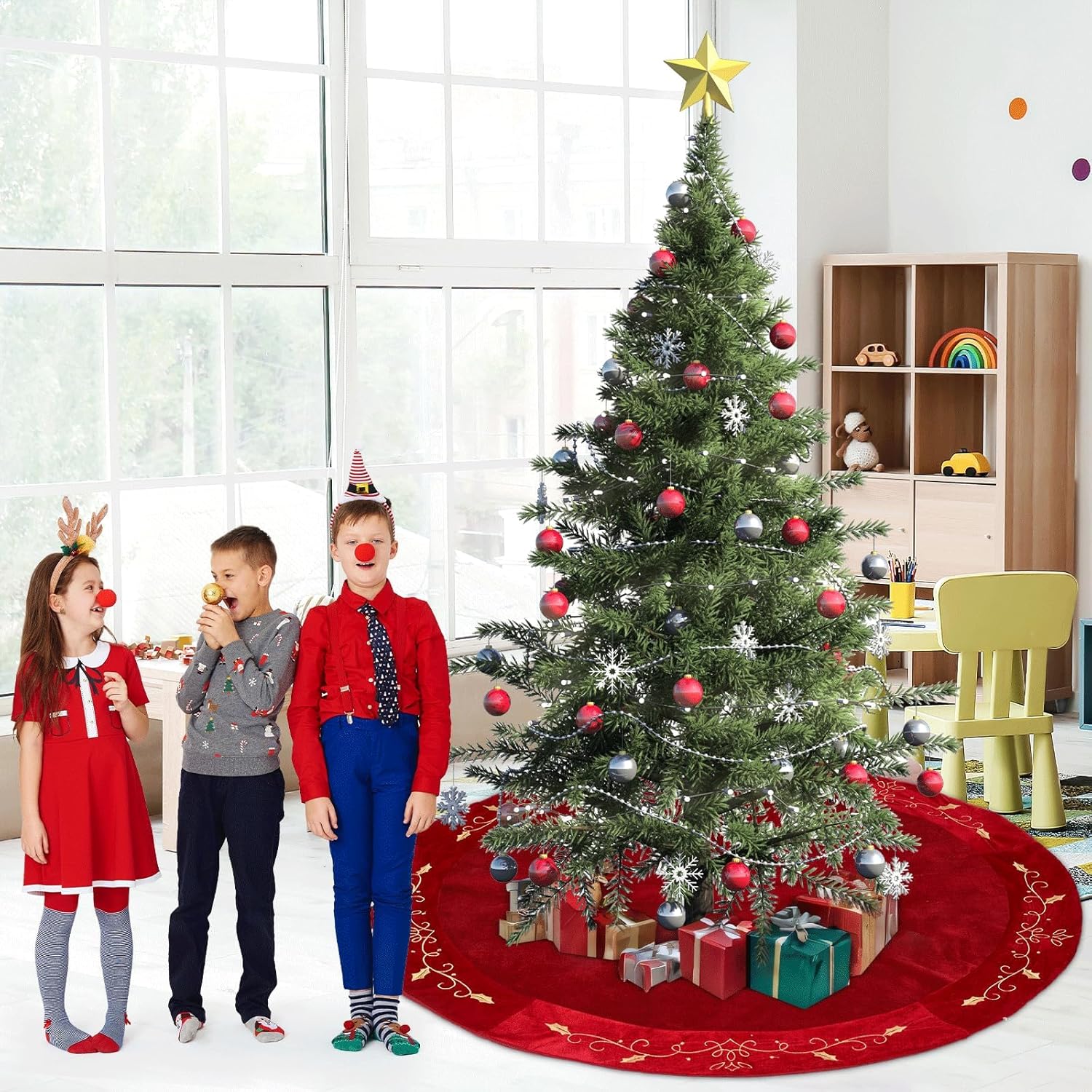 60inch Extra Large Christmas Tree Skirt Red Luxury Velvet Plush Fur Skirts with Gold Embroidery Xmas Velvet Tree Skirt Holly Leaves Gold Embroidered Tree Skirt for Christmas Holiday Party Decor