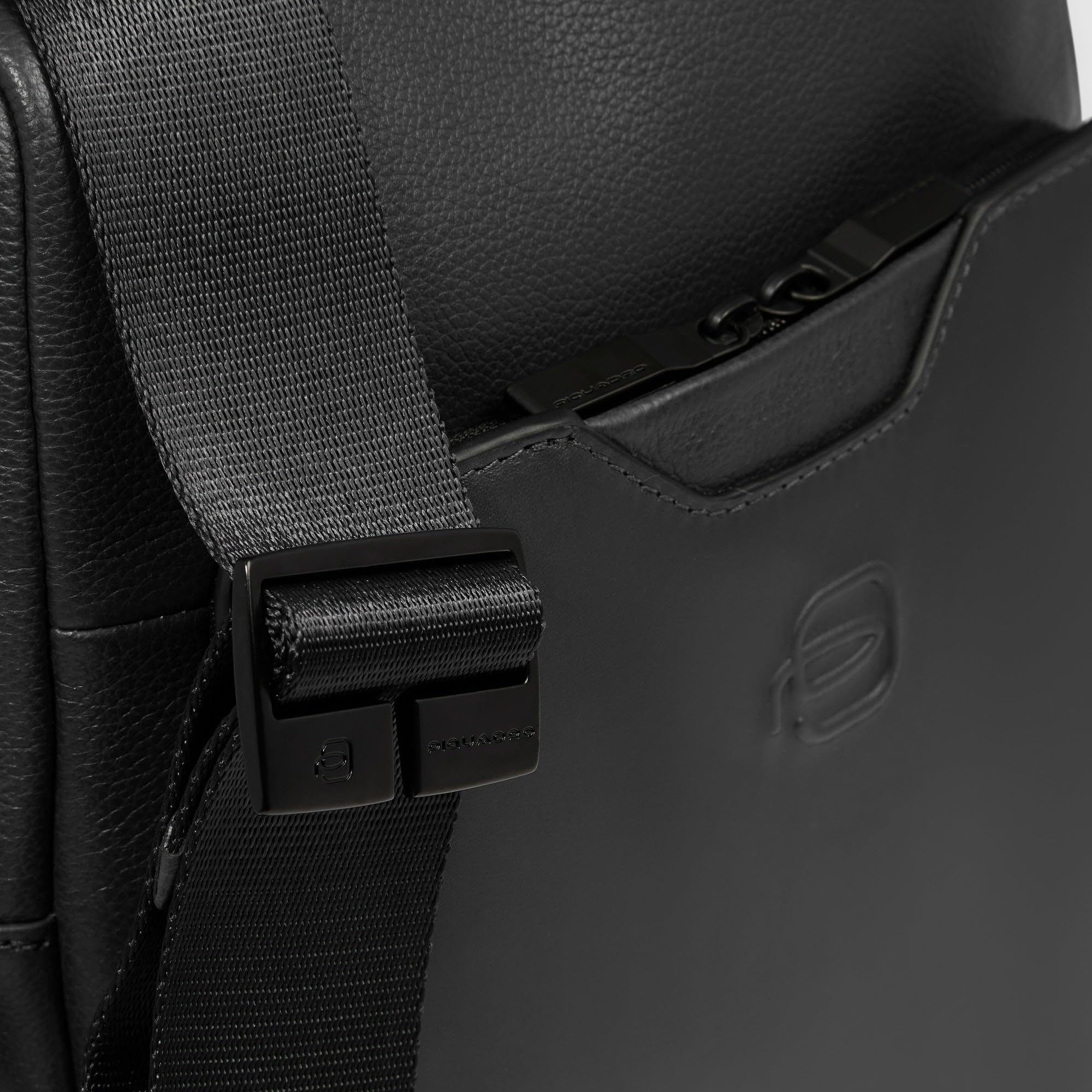 PIQUADRO Borsello uomo porta iPad Uomo pelle