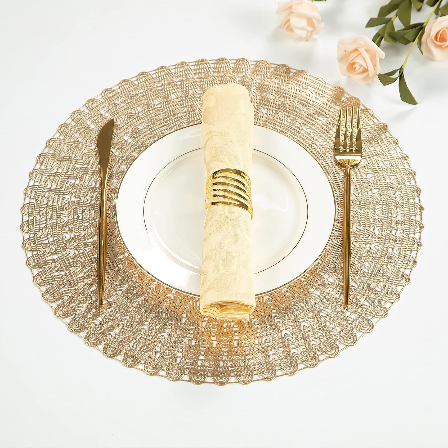 Mabbcoo Round Placemats Set of 6, 15 Inch Gold Vinyl