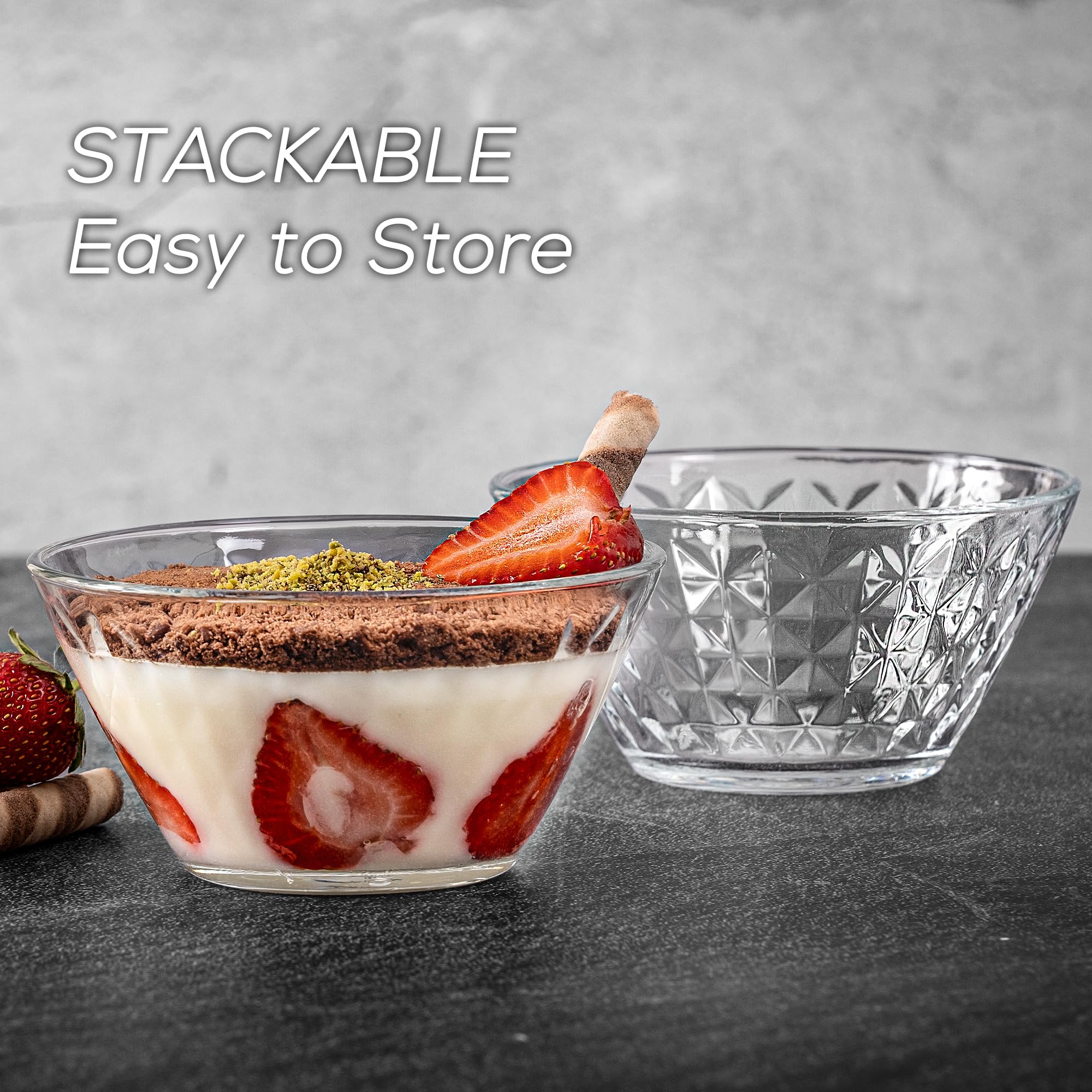 COMBI - Deli gourmet container (dessertbekers) - 5oz/120 ml - PET met bolvormige deksel (gesloten