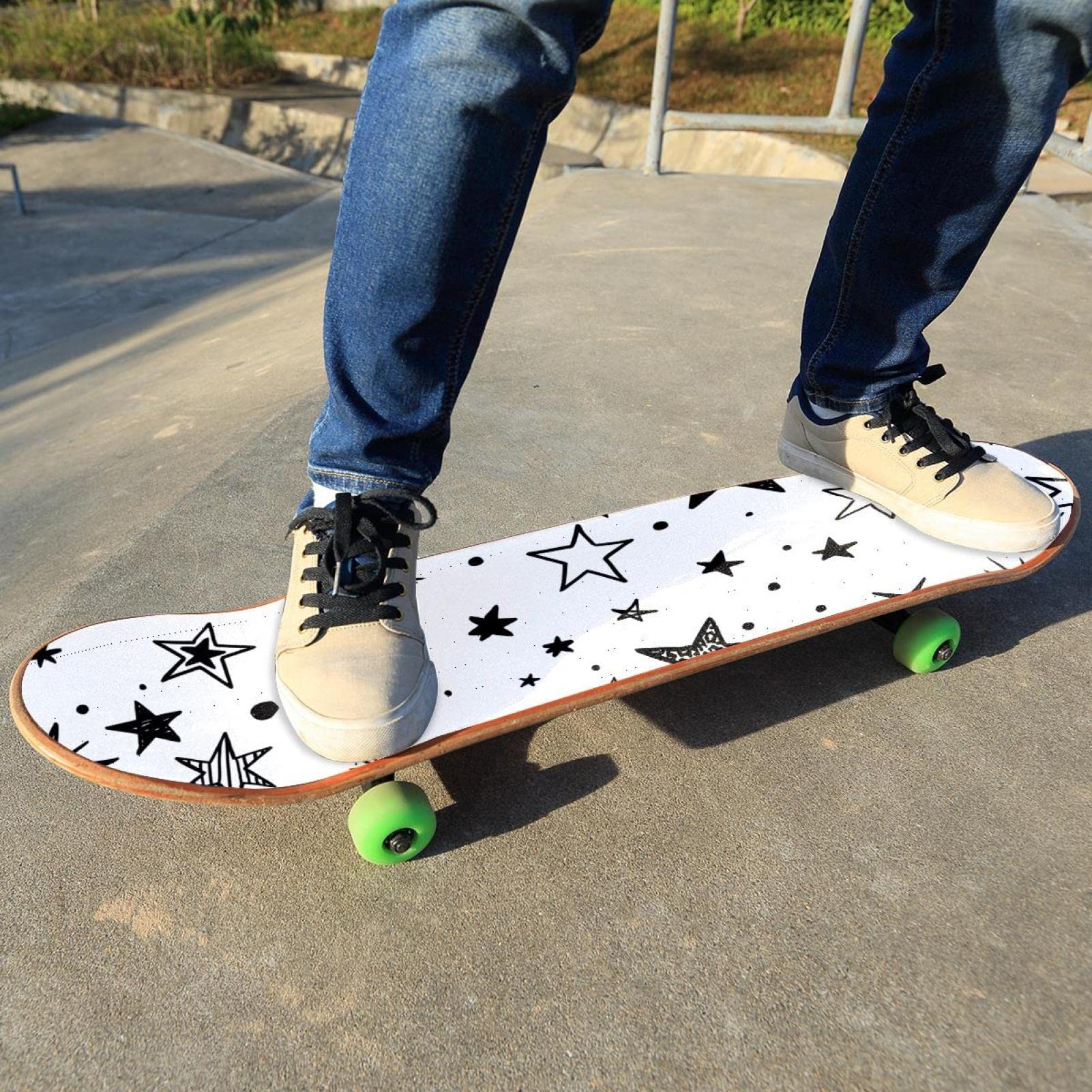 Lot de 2 feuilles de papier abrasif pour skateboard Motif étoiles Noir/blanc