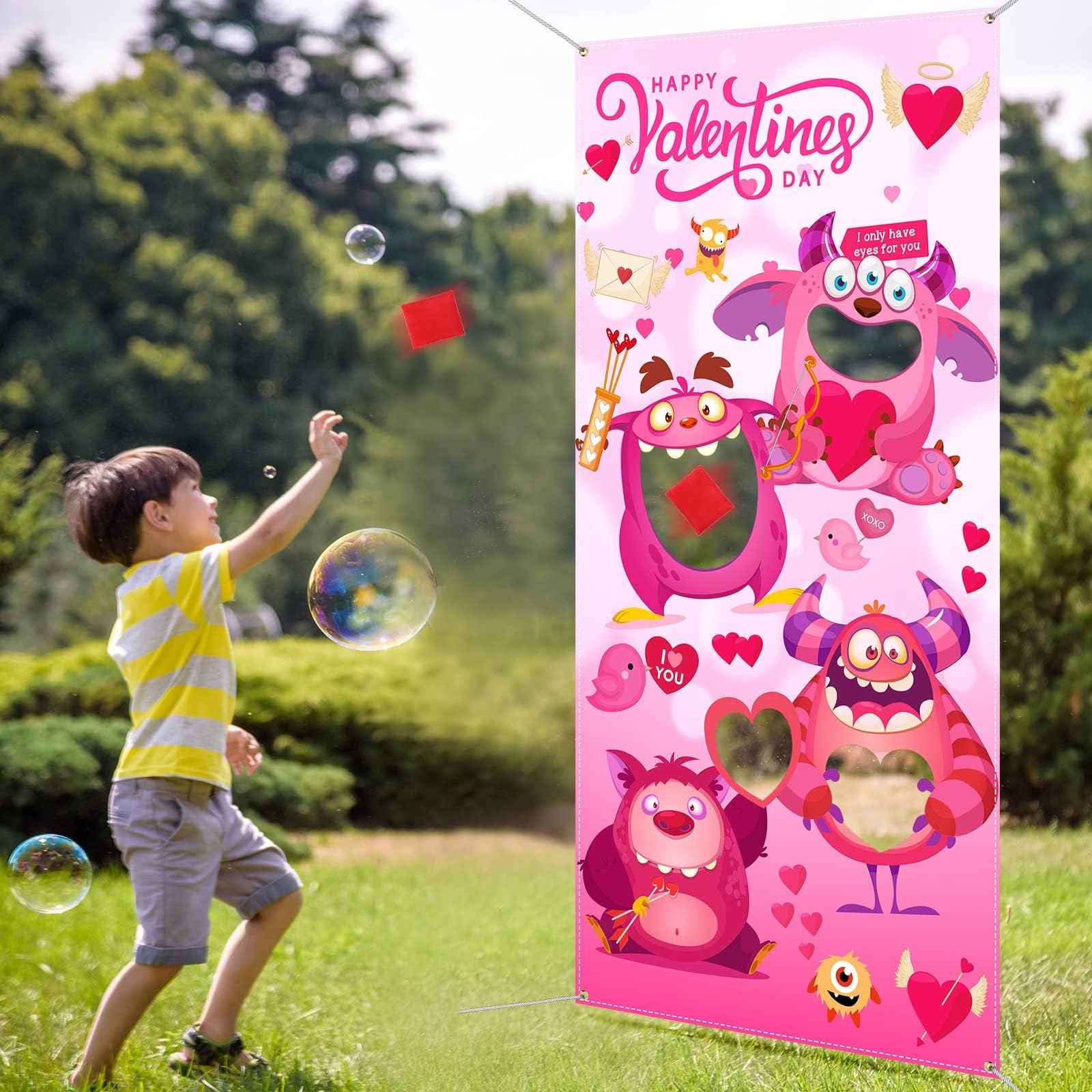 Valentines Theme Toss Games with 3 Bean Bags Valentine‘s Day Heart Toss Game Decoration Happy Valentine‘s Day Outdoor Party Games for Children Family Valentines Party Games Favors Supplies