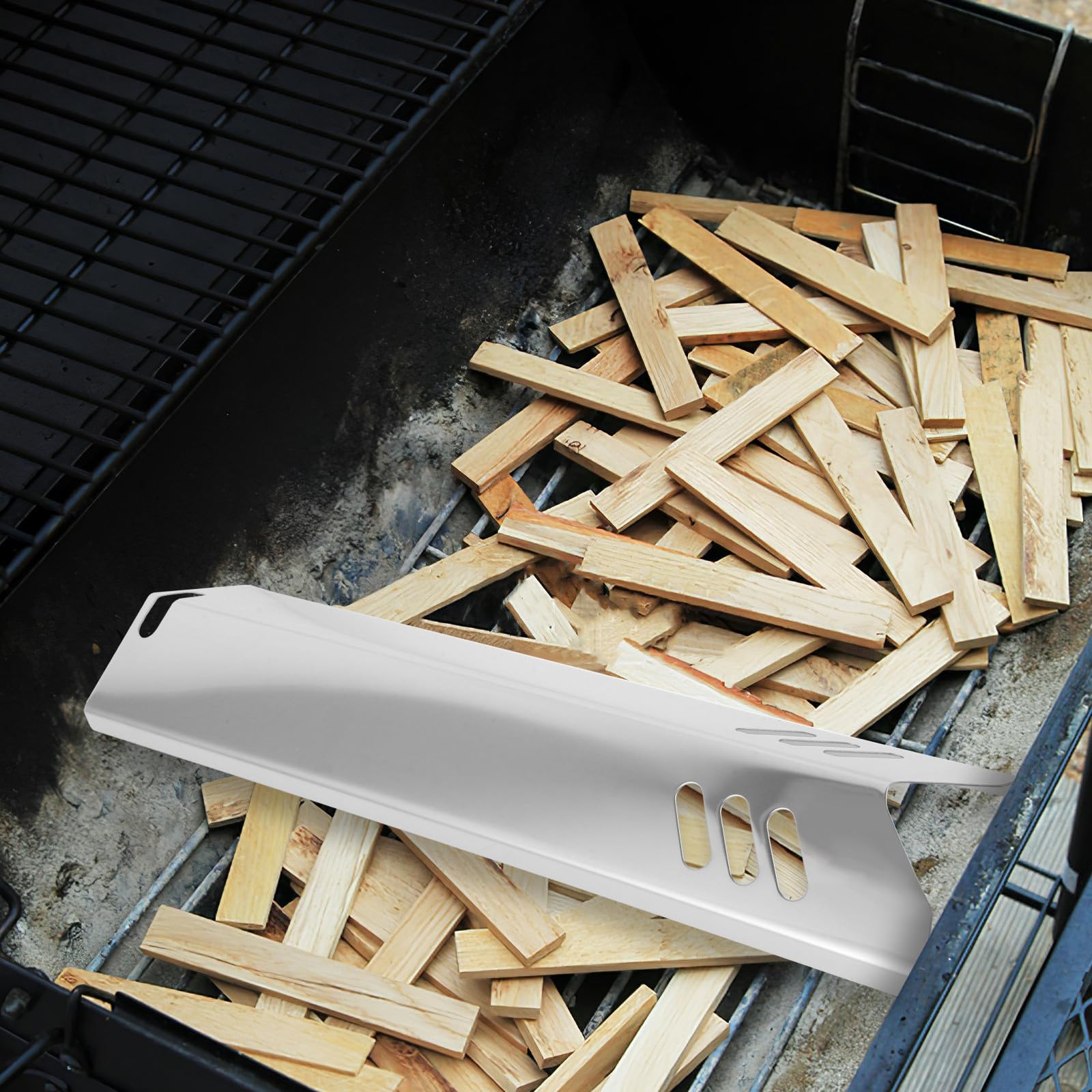 Brennerabdeckungen und Gleichmäßiger Wärmeverteilung mit Glatter Oberfläche 4 Stück Edelstahl Ersatzteile Zubehör für Gasgrill für Camping und Grillen