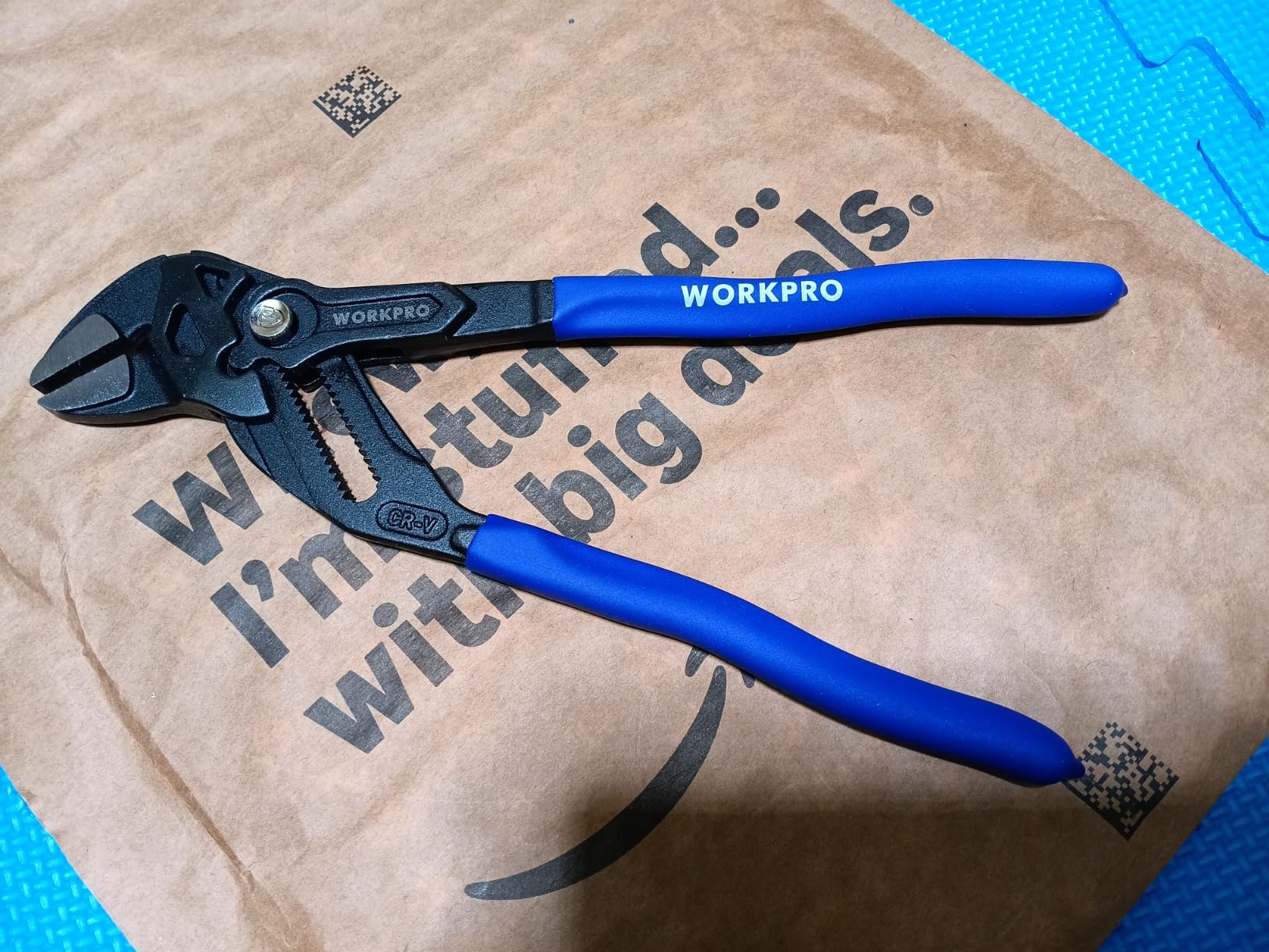 WORKPRO Pliers Wrench Set, 7 & 10-Inch CR-V Construction Wrench Pliers, Adjustable Parallel Smooth Jaw Pliers, Black Finish, Groove Lock Mechanism photo review