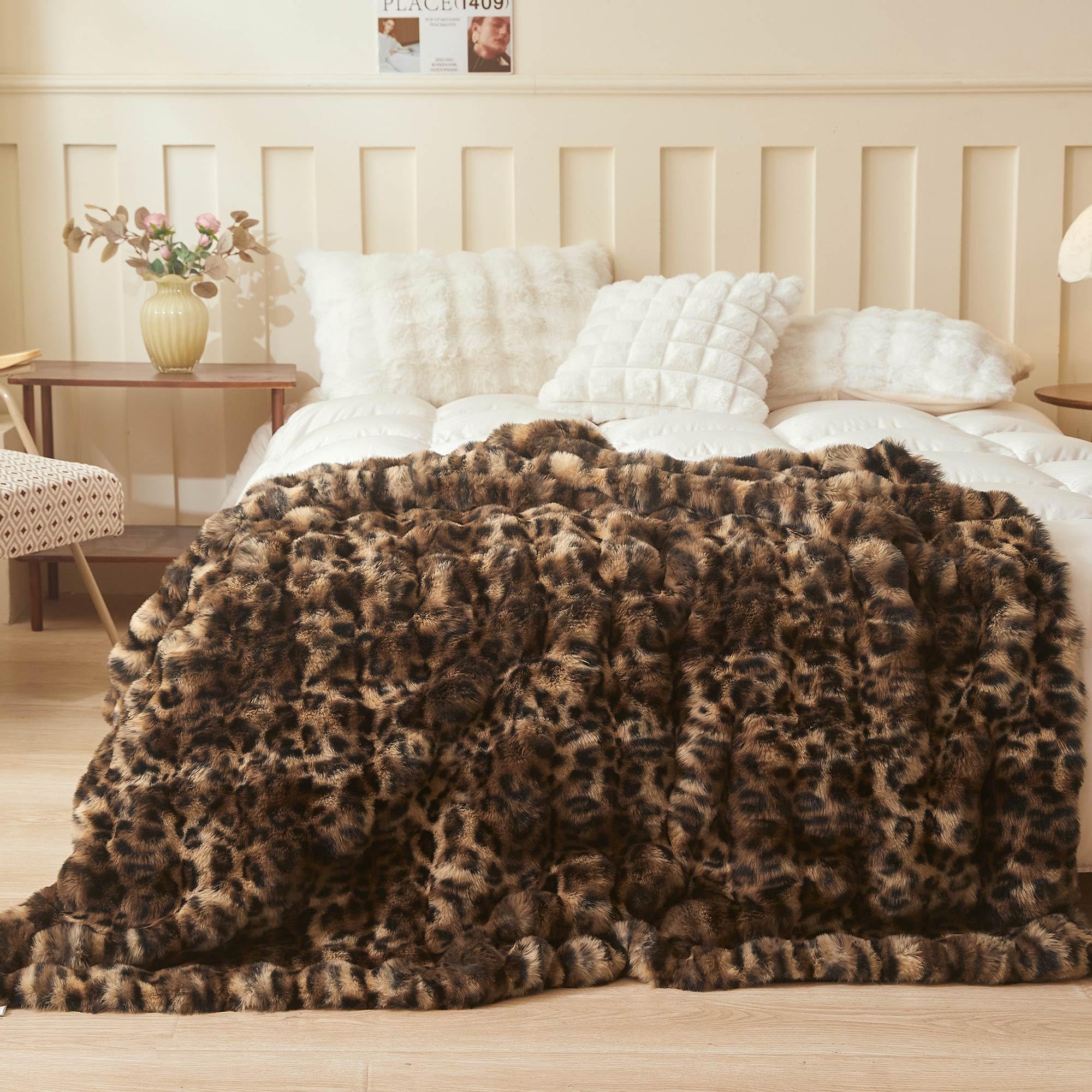 LIFEREVO Cheetah Print Soft Faux Rabbit Fur Throw 130x150cm, Brown & Black