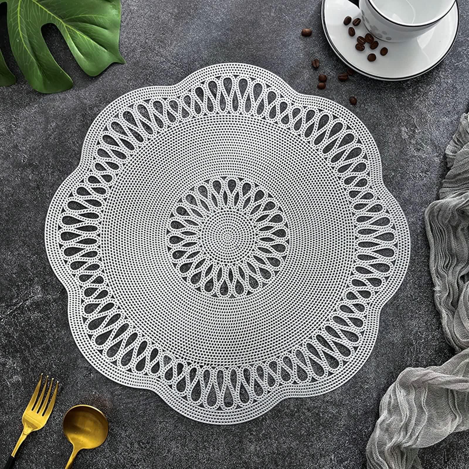Set de Table Automne PVC, sous Assiette Argent Lot de 6 en Forme de Fleur Dessous de Table 38cm