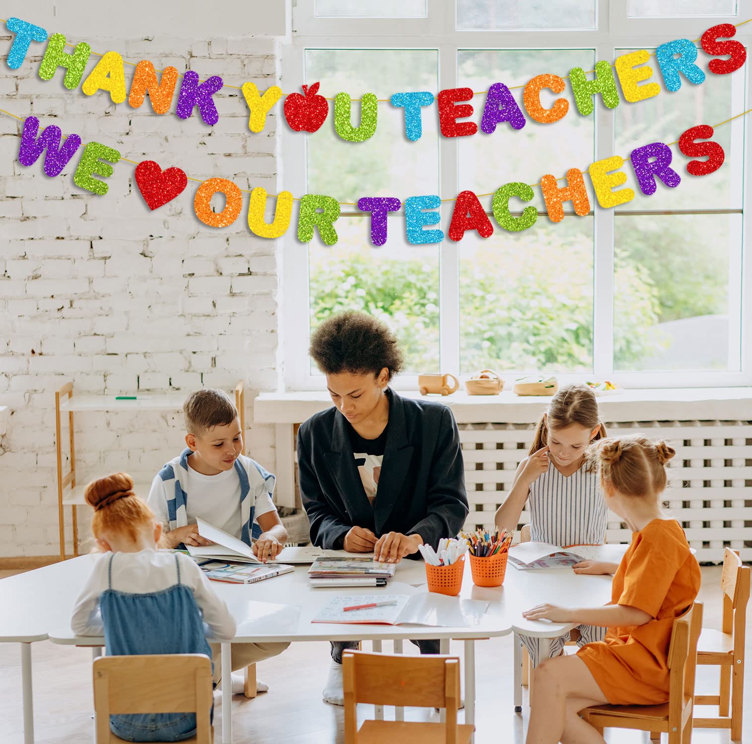 PTFNY Pancarta de agradecimiento con purpurina para profesores con texto en inglés "We Love Our Teachers" para decoración de fiesta del día del profesor