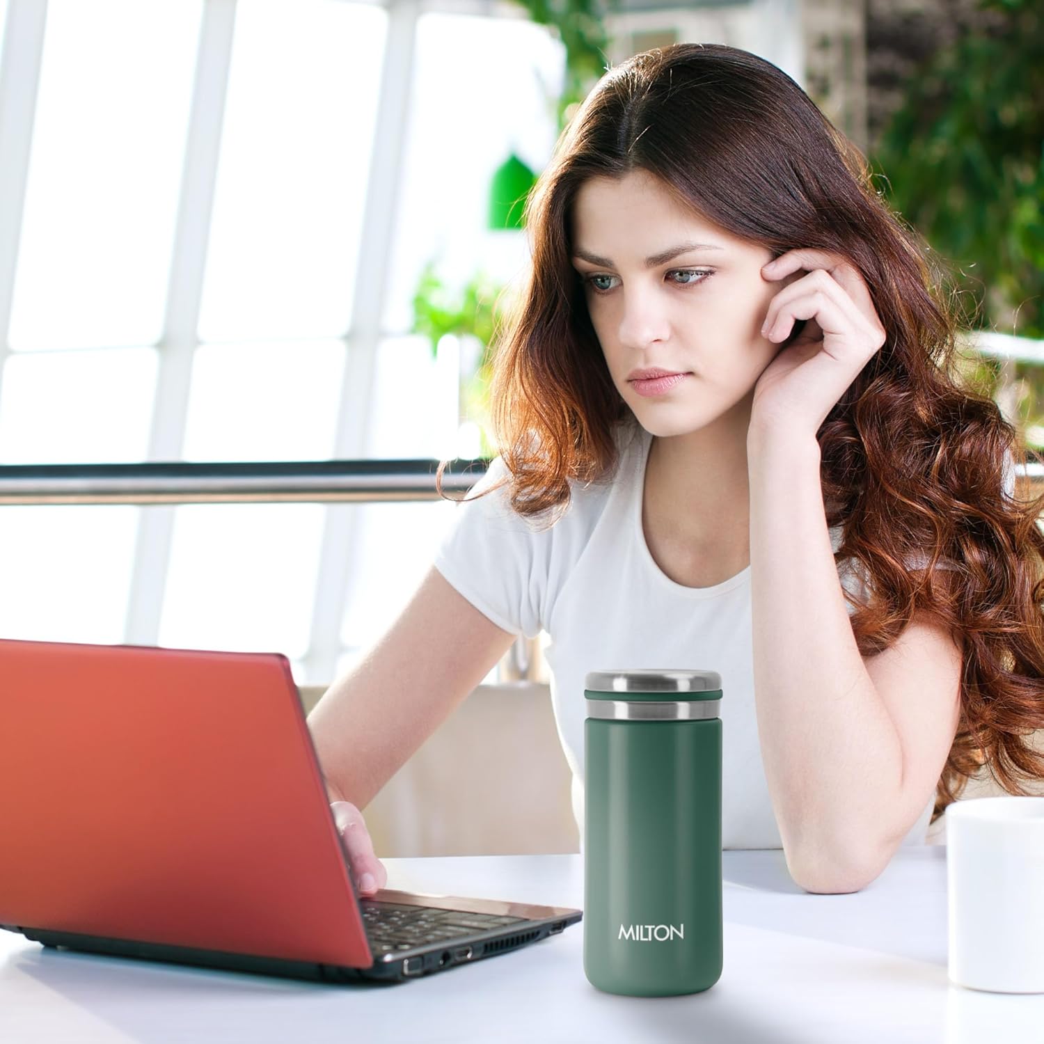 Milton Shiny 200 Thermosteel Insulated Water Bottle, 200 ml, Green| Hot and Cold | Leak Proof | Office Bottle | Sports | Home | Kitchen | Hiking | Treking | Travel | Easy to Carry | Rust Proof