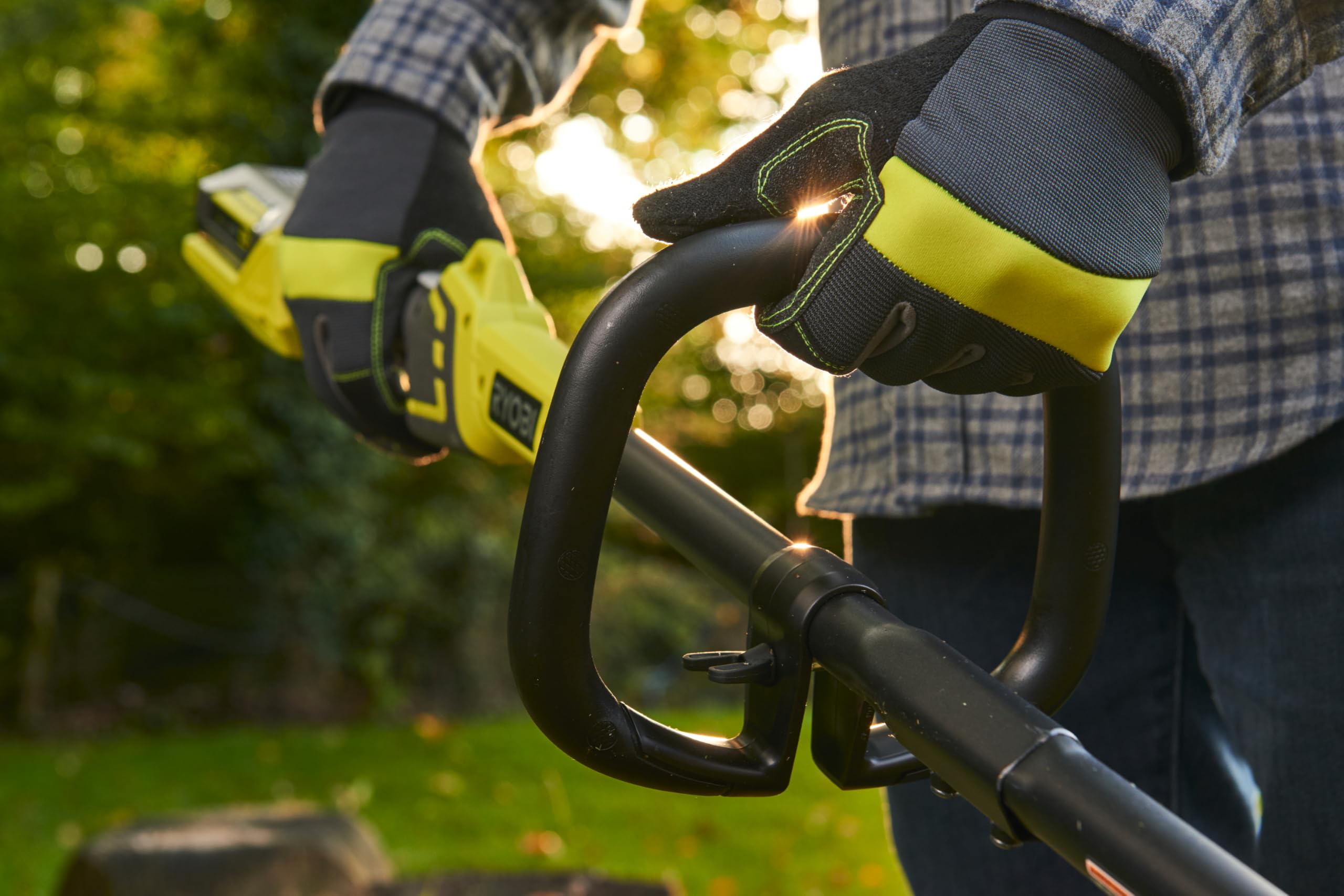 RYOBI Coupe-Bordures 36V Max Power RY36LT33A-0 – Finitions de Pelouse, Bordures, Massifs et Allées, Largeur de Coupe 33 cm, Tête Fil Automatique, sans Batterie ni Chargeur