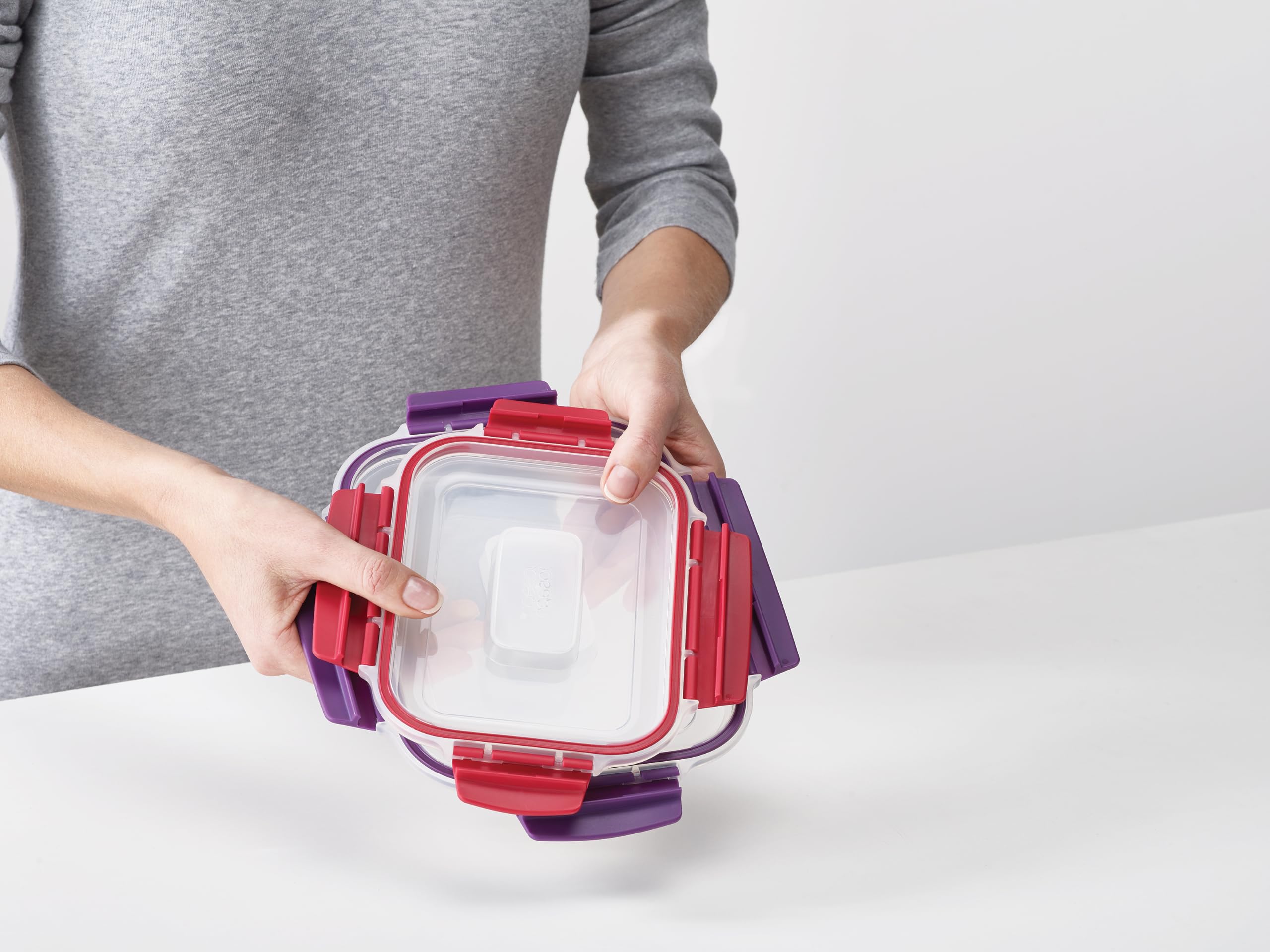 Joseph Joseph Nest Lock - Juego de contenedores de plástico para almacenamiento de alimentos con tapas herméticas bloqueables, 10 piezas, multicolor