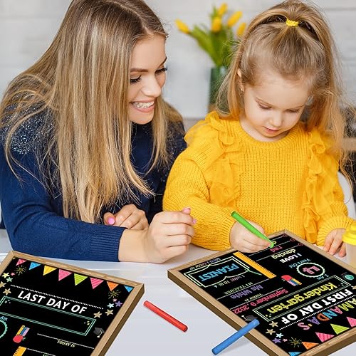 Miniatura 5 de Letrero de primer día de escuela, 14 x 11 pulgadas, de doble cara y reutilizable, para el primer día de escuela, suministros de regreso a escuelas