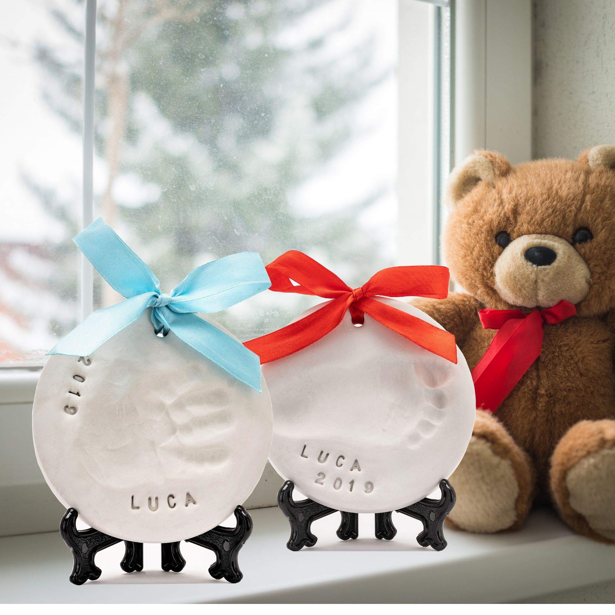 PITI COT Kit Impronta Mani e Piedi Neonati | Idee Regalo per la Nascita, per le Future Mamme, Battesimo Neonato Maschio | Calco Manina e Piedino in Argilla| | Idee Regali Natale Originali [2 Kit]