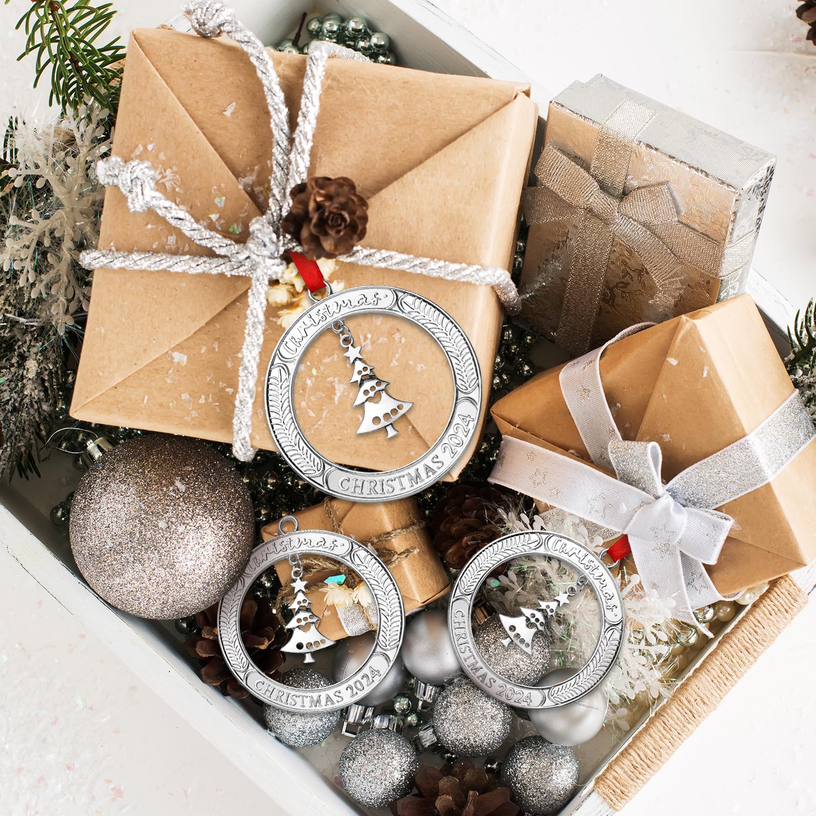 Jinei 12 Pcs Christmas Wreath Ornament Bulk with Rotatable Tree Metal for Xmas Tree Decorative Holiday Keepsake Gift