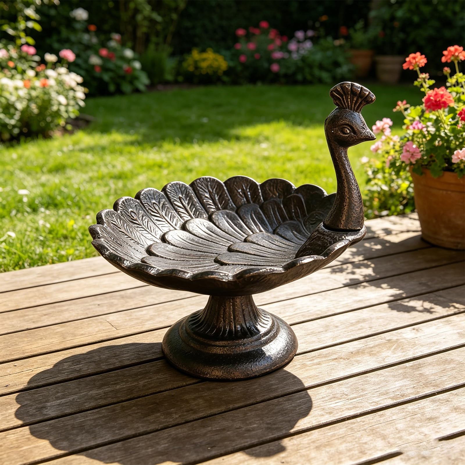 Comedero de pájaros de hierro fundido con diseño rural de Peahen, decoración al aire libre, estación de alimentación para amantes de la naturaleza, baño para decoración de jardín y patio