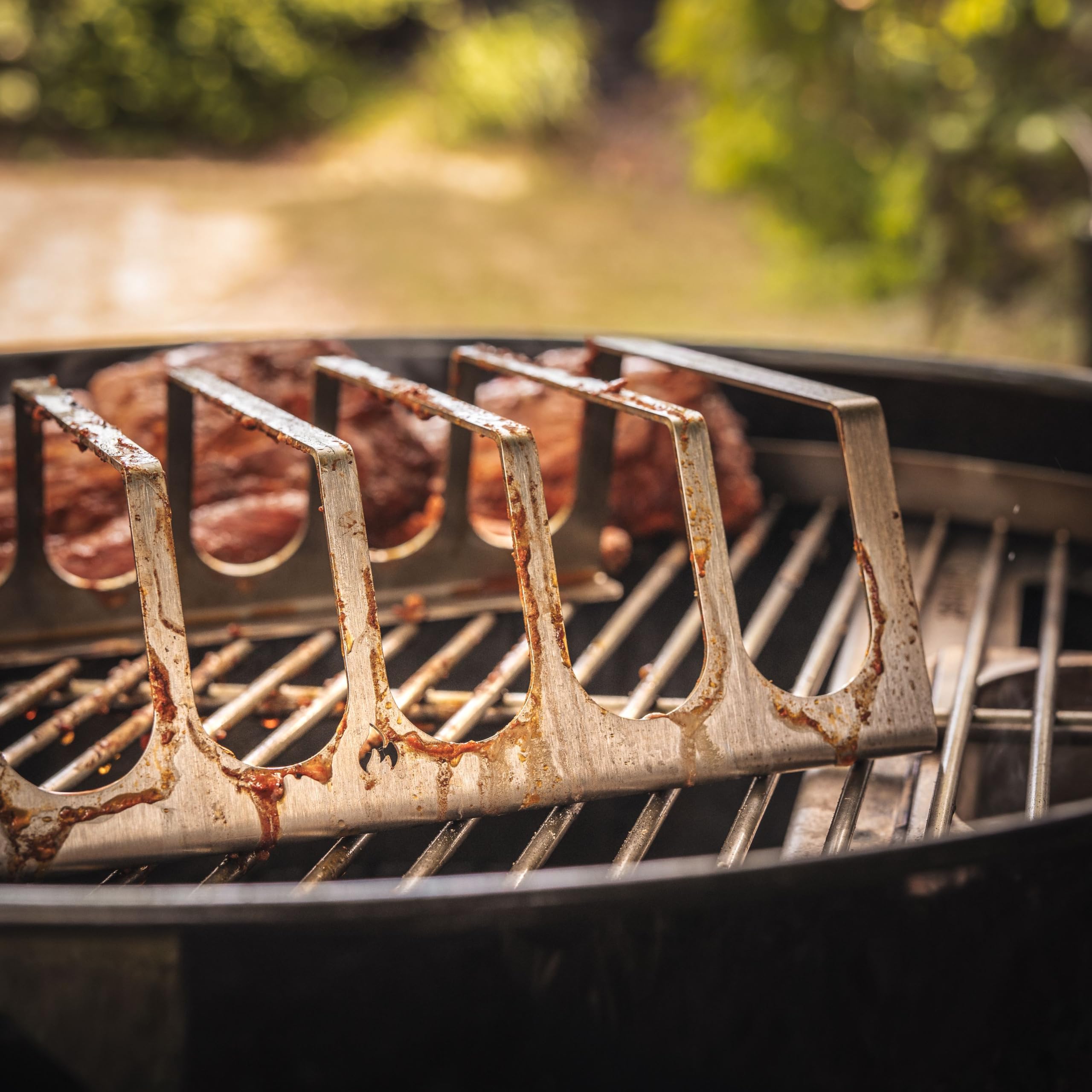 Grillrost.com Das Original Edelstahl Rippchenhalter | RibRack - für 6 rundum knusprige Spareribs vom Grill & Backofen