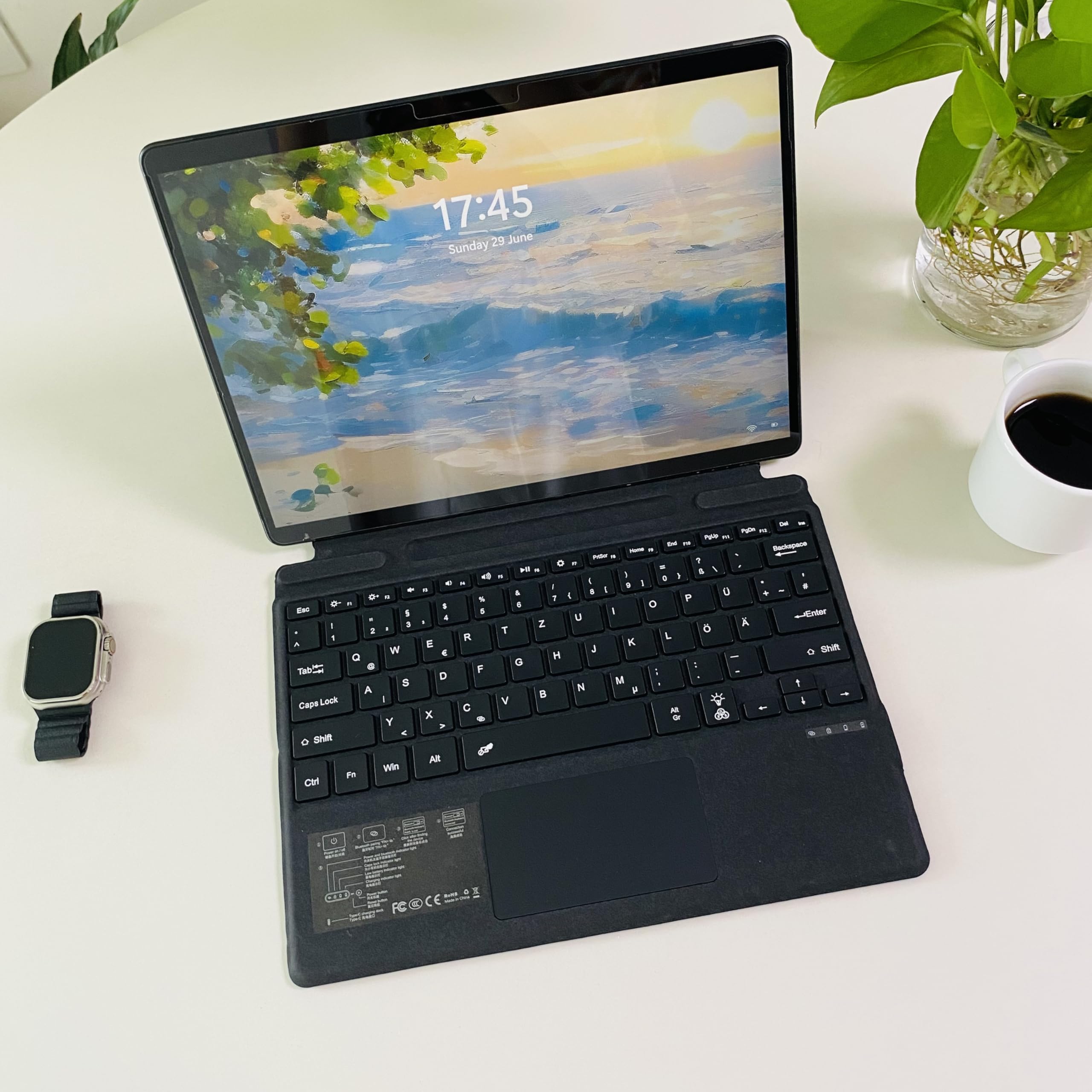 Deutsche QWERTZ Layout Tastatur für Microsoft Surface Pro 11/10 / 9/8 / X, 13 Zoll - Ultraflaches, beleuchtetes Bluetooth Type Cover mit Multi-Touchpad, aufladbar (Schwarz)