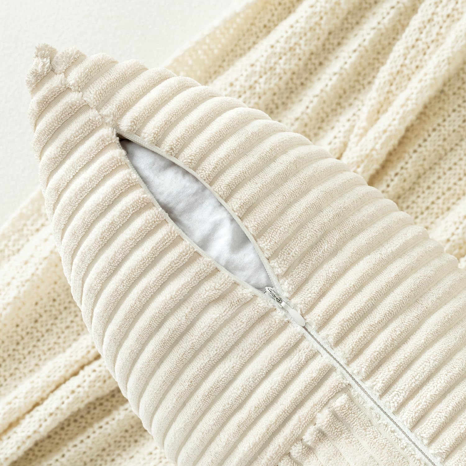 MIULEE Set di 2 Federe Cuscini per Divano in Velluto a Coste Moderno Morbido Decorativa Copricuscini per Divano Camera da Letto 45x45cm Beige Chiaro