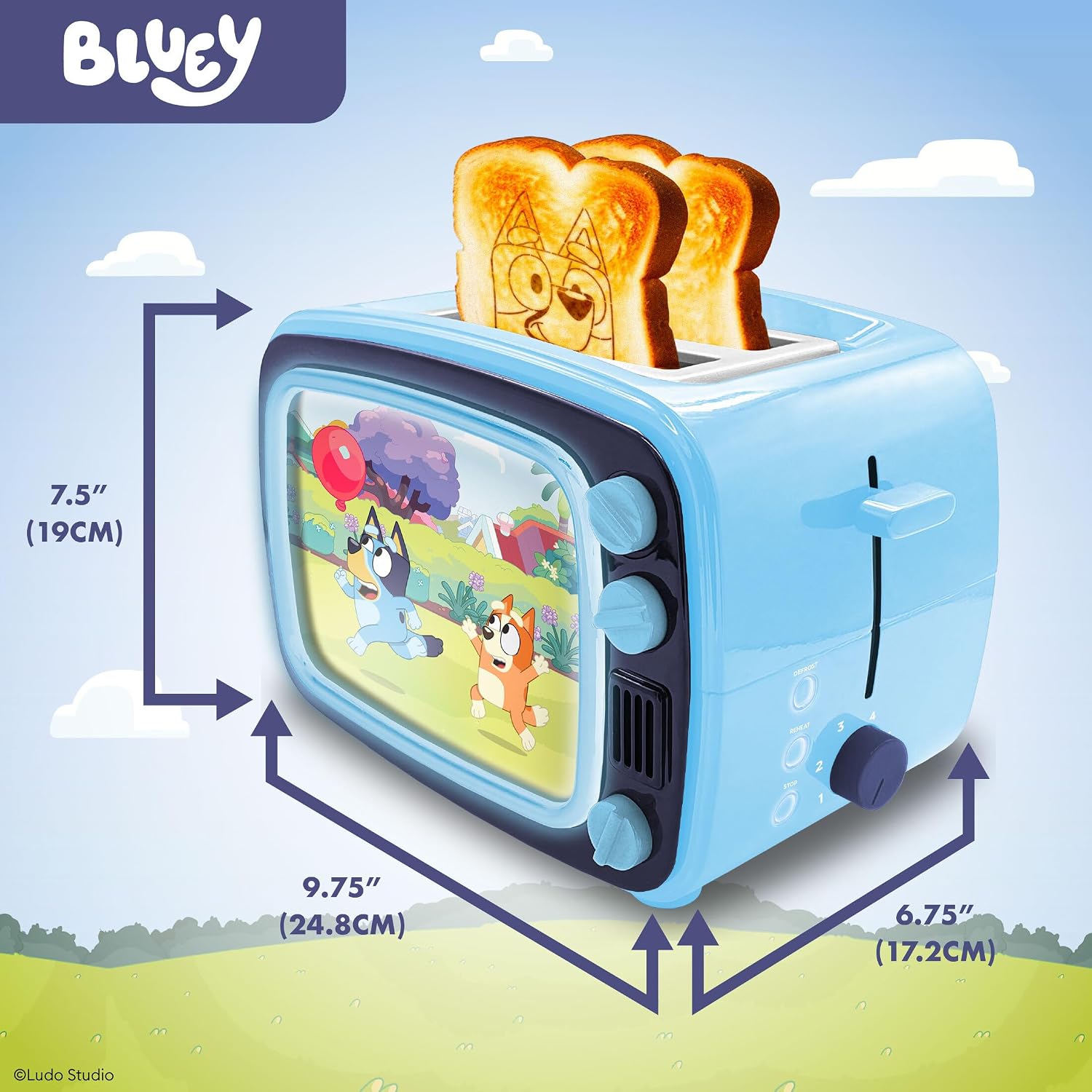 Uncanny Brands Bluey Retro TV Toaster with Light Up Frame, Two Slice Model with Bluey Toast Design, Themed Kitchen Appliance