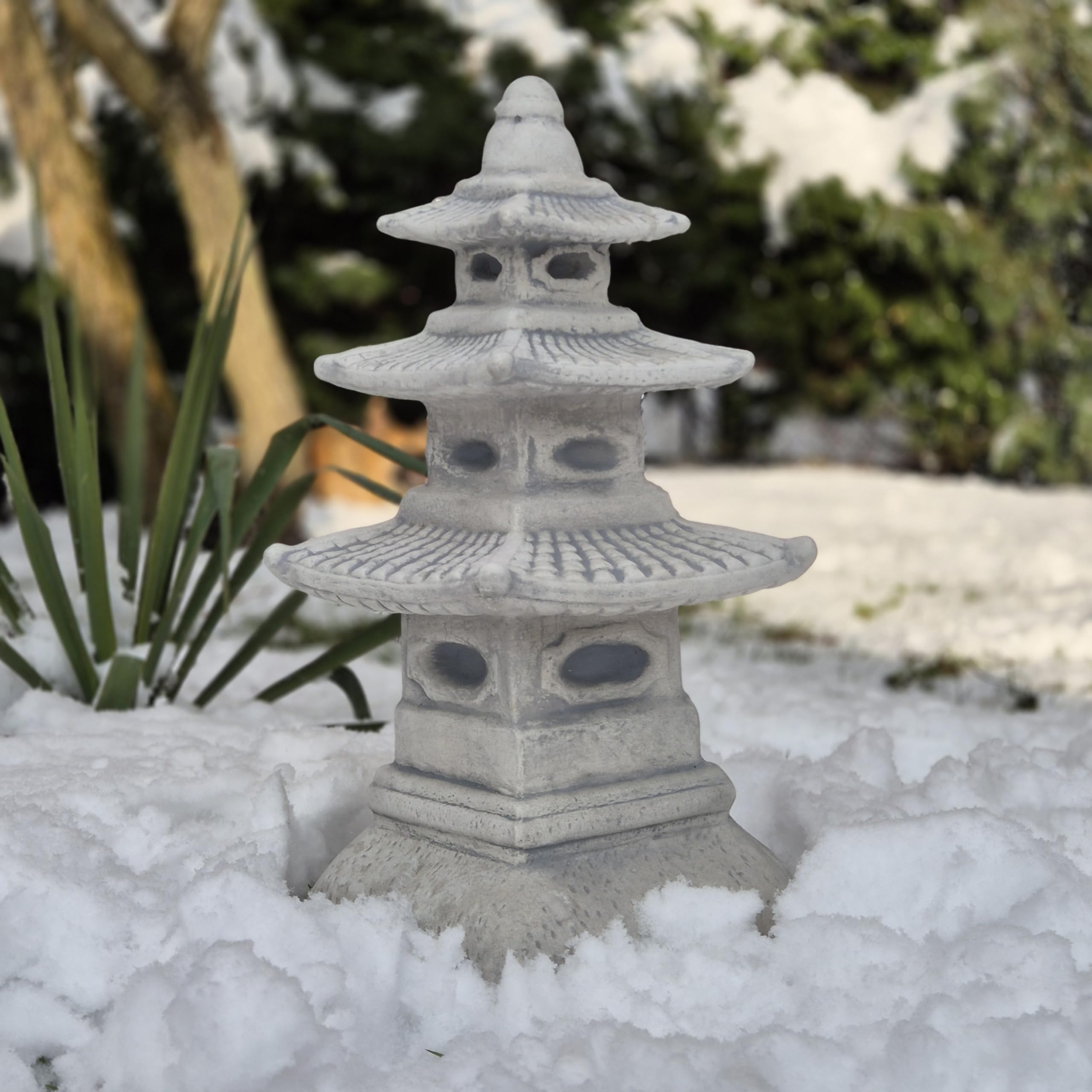 FABRIQ Tachi-Doro - Pagode japonaise en pierre - Lanterne résistante aux intempéries - Jardin zen - L: 32 cm x H: 46 cm - Poids: 14 kg pour l'extérieur