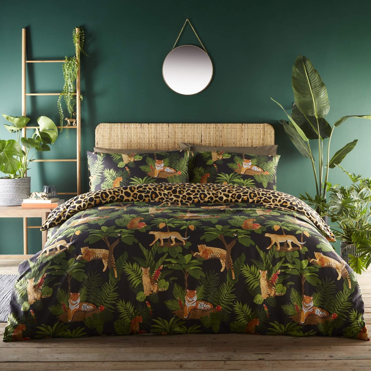 PortfolioJungle Cats Design Duvet Cover Set in King Bed Size Green Reversible,Black