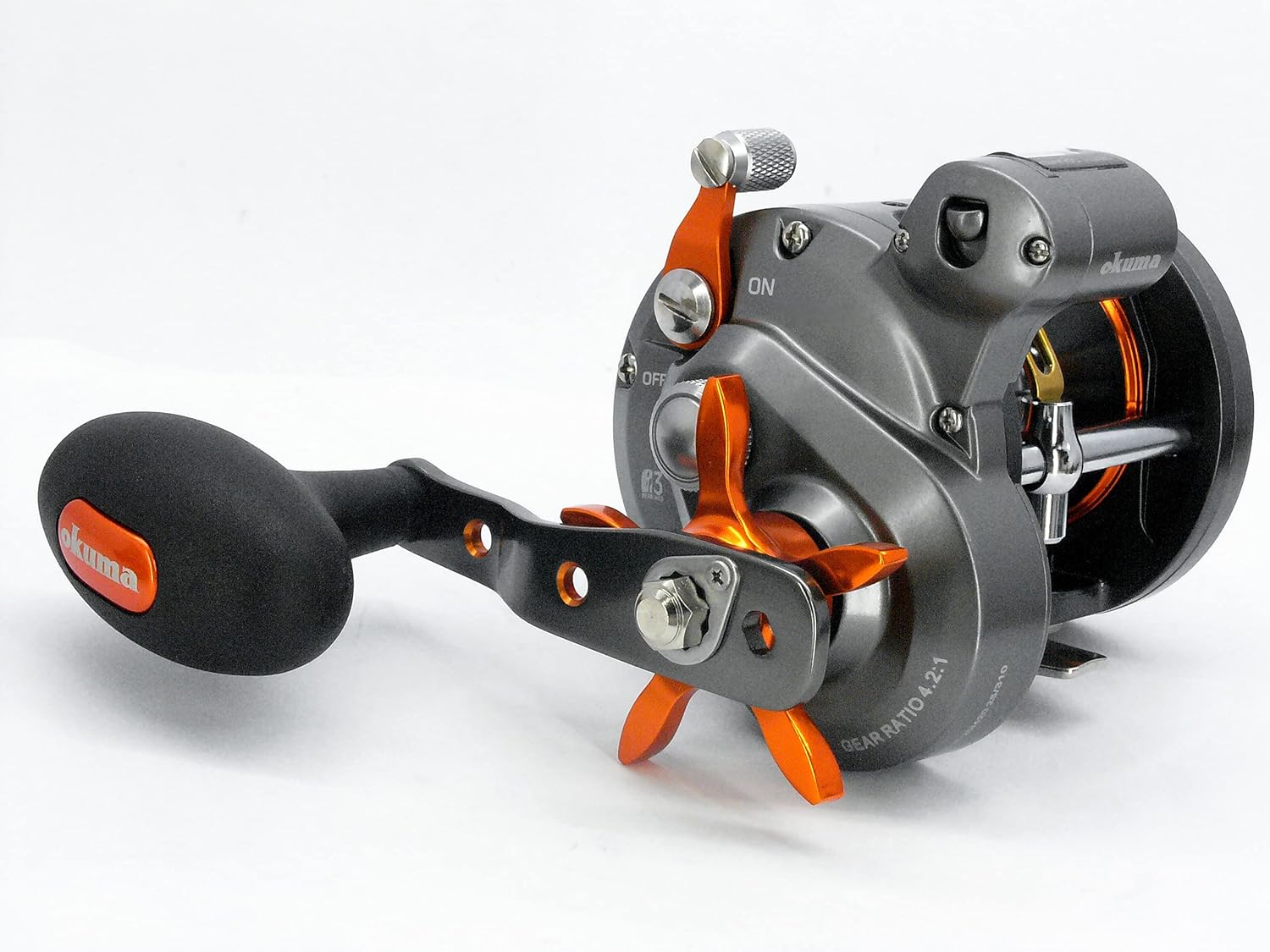 Okuma Fishing Tackle Cold Water Linecounter Trolling Reel CW-203D Silver and Okuma Classic Pro GLT Downrigger Rod
